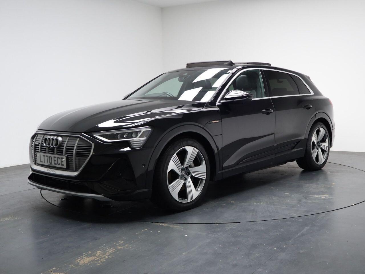 Audi E-Tron - Image 6