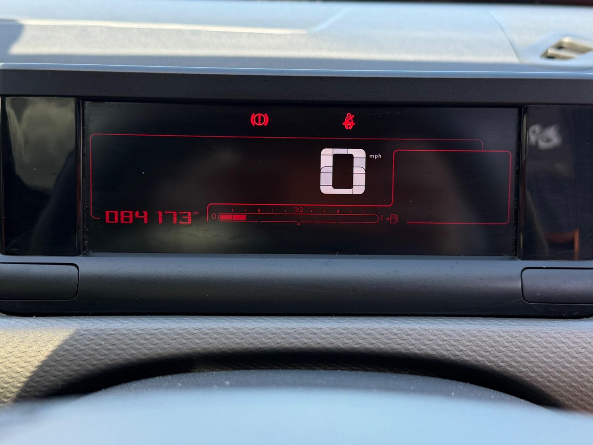 Citroen C4 Cactus - Image 17