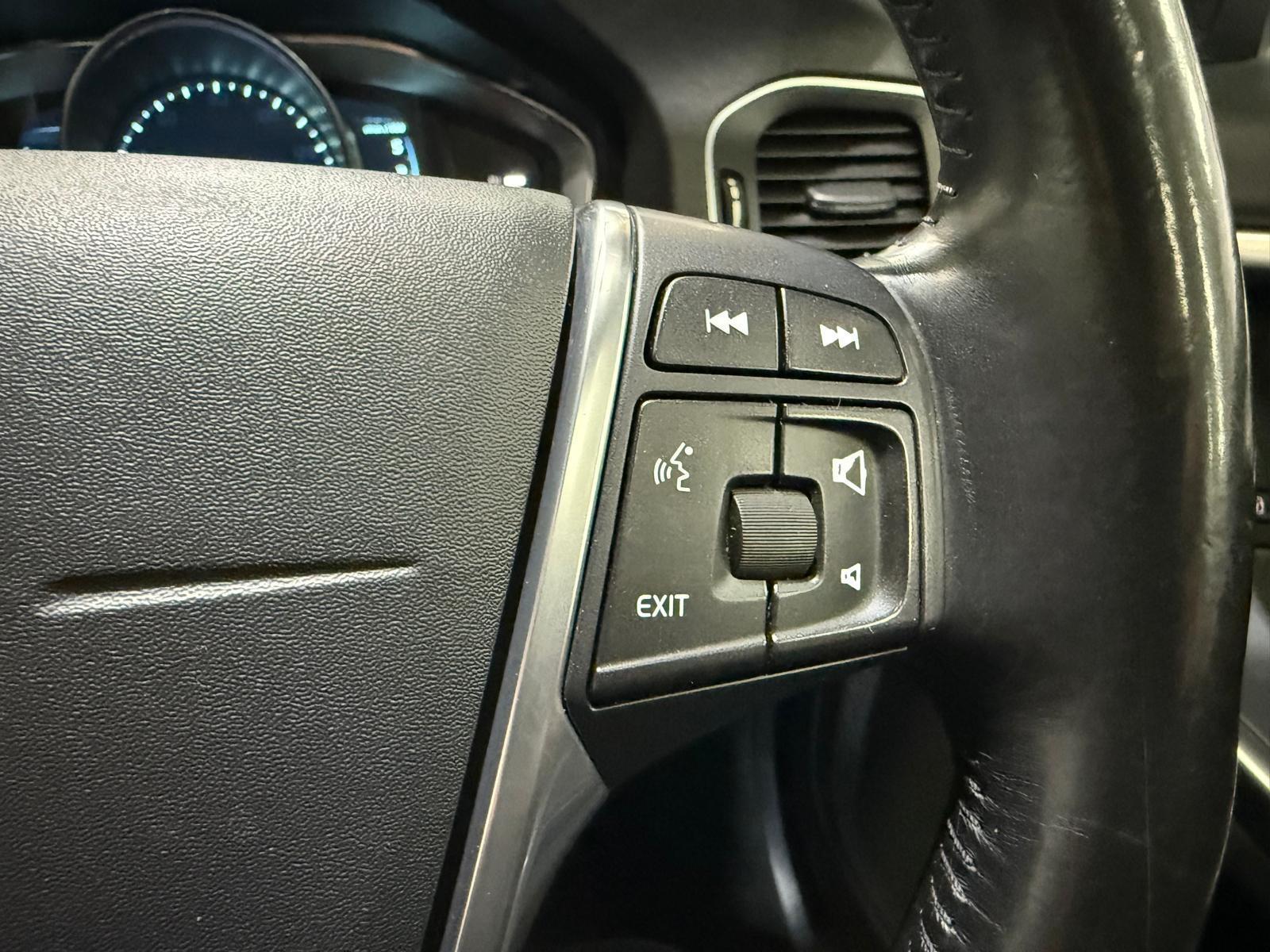 Volvo S60 - Image 58