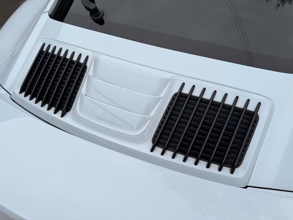 Porsche 911 - Image 32