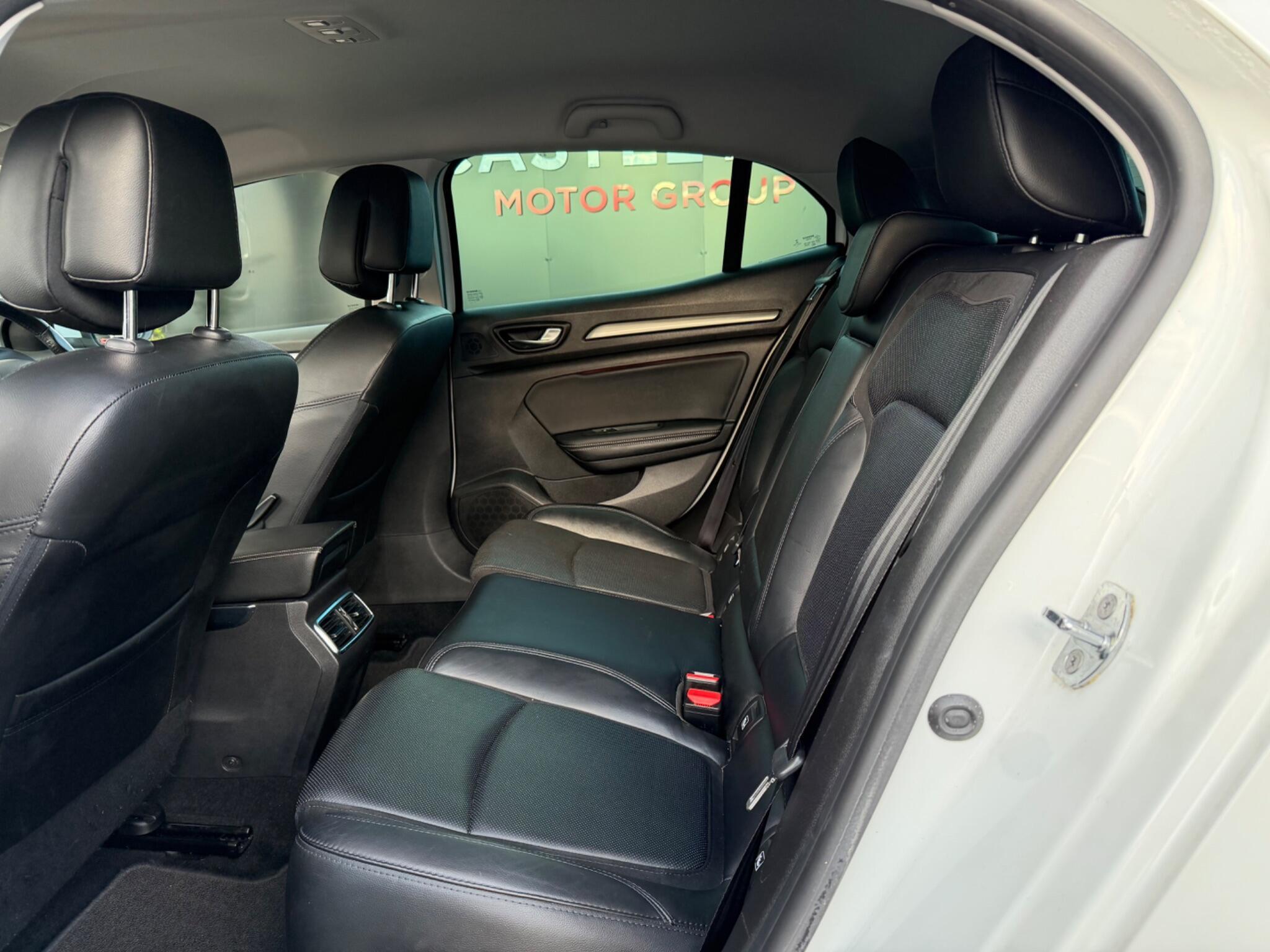 Renault Megane - Image 19