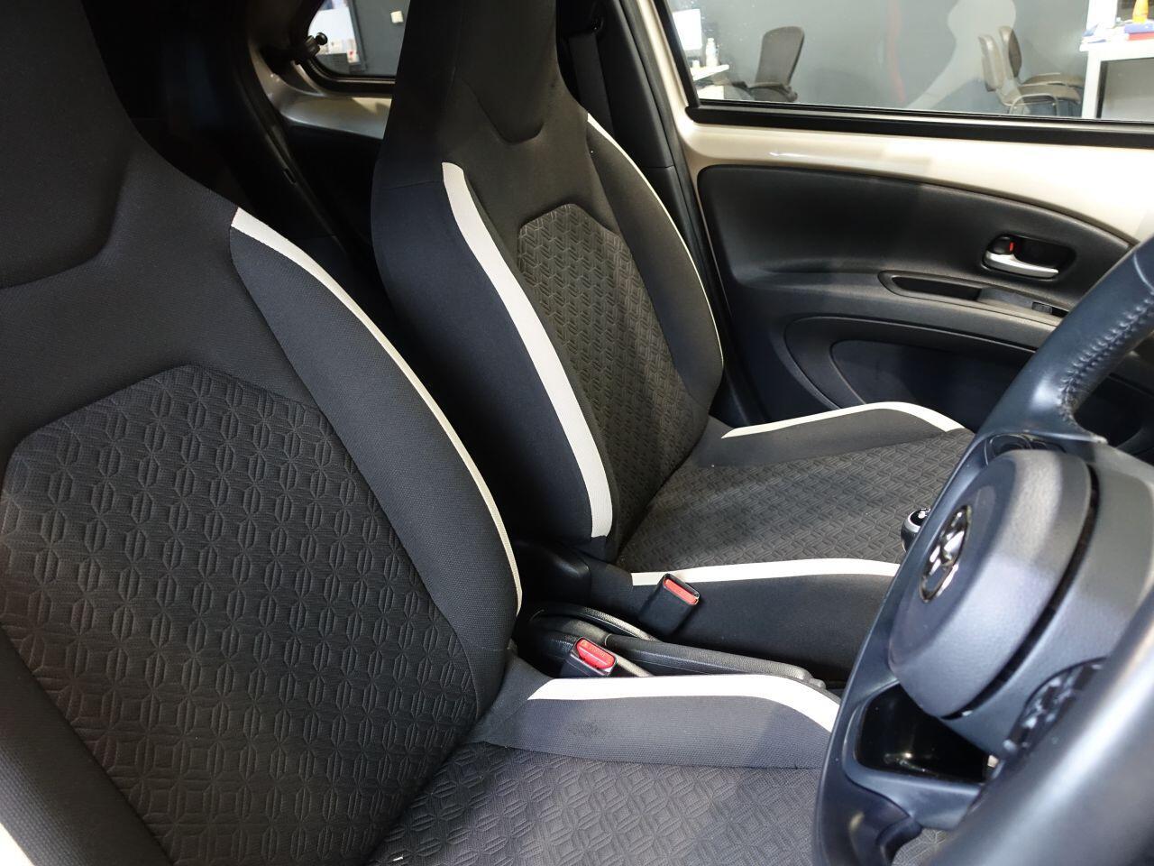 Toyota Aygo X - Image 13