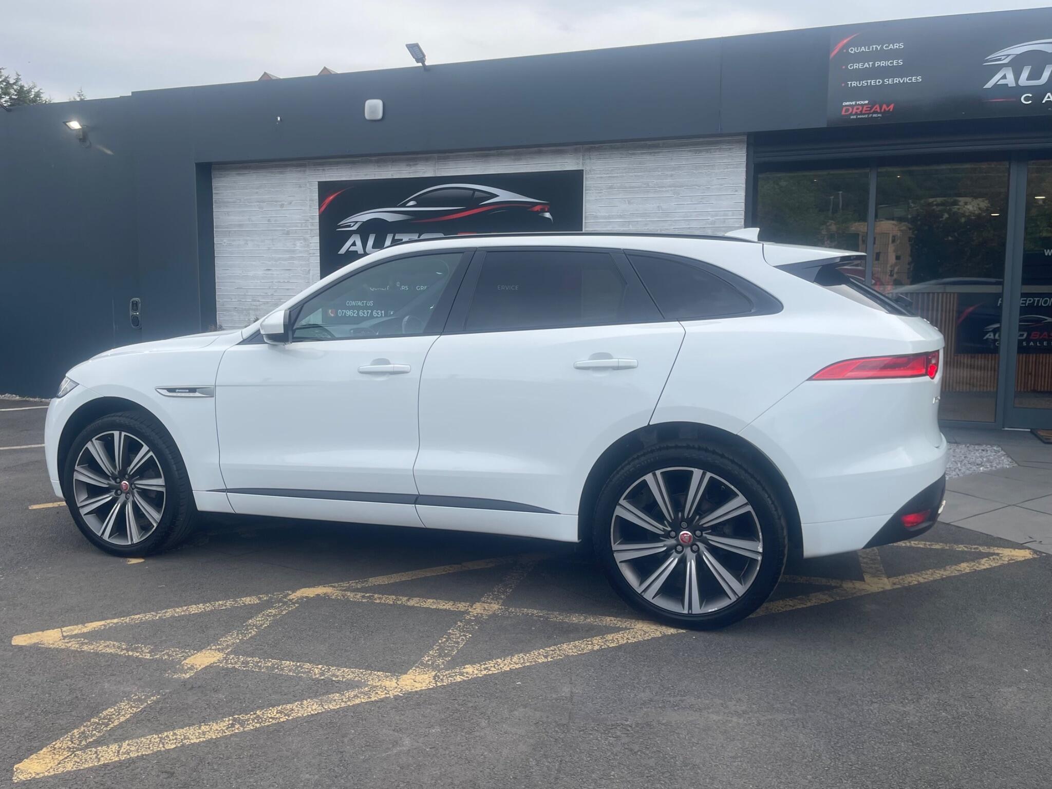 Jaguar F-Pace - Image 9