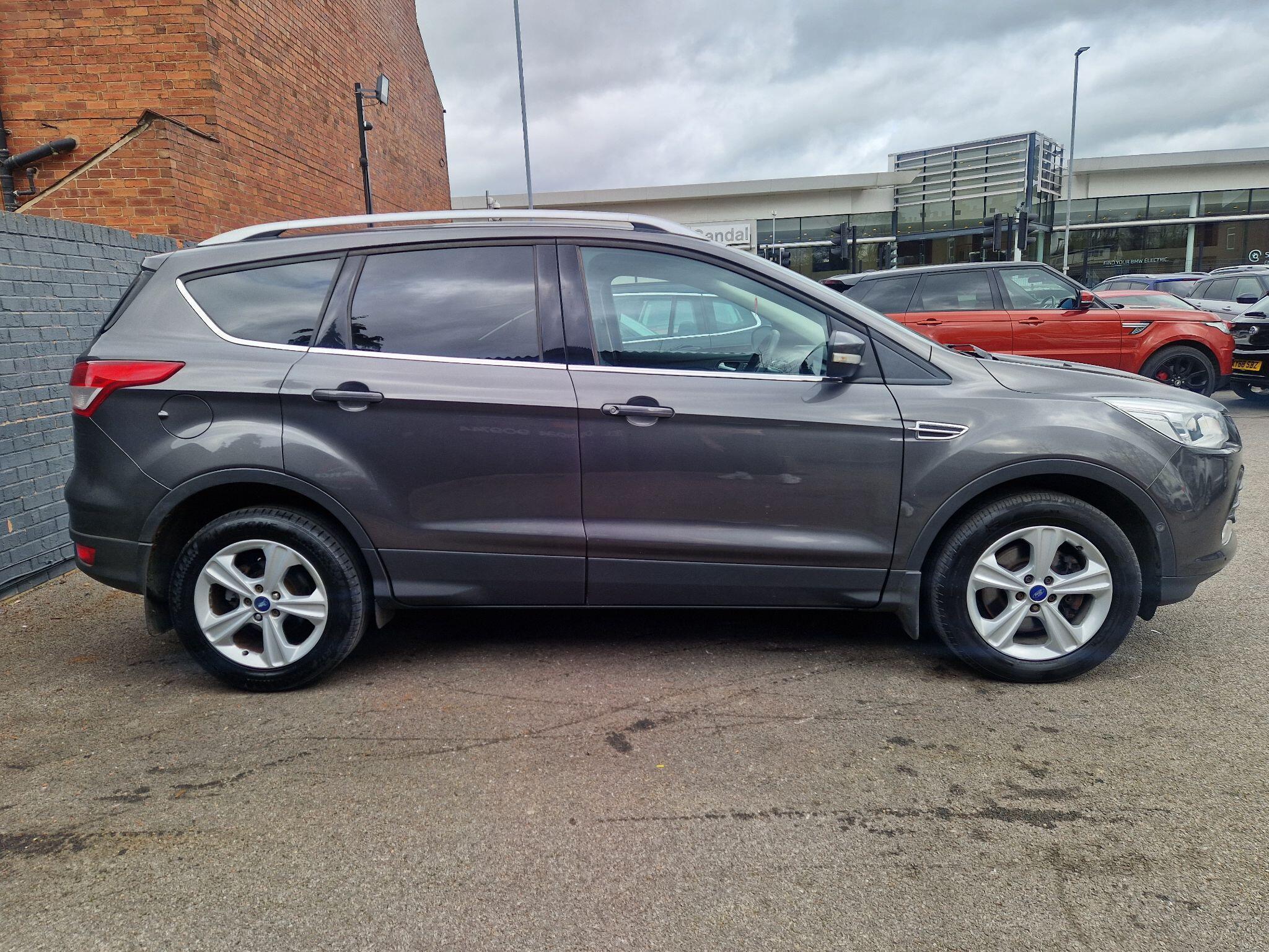 Ford Kuga - Image 7
