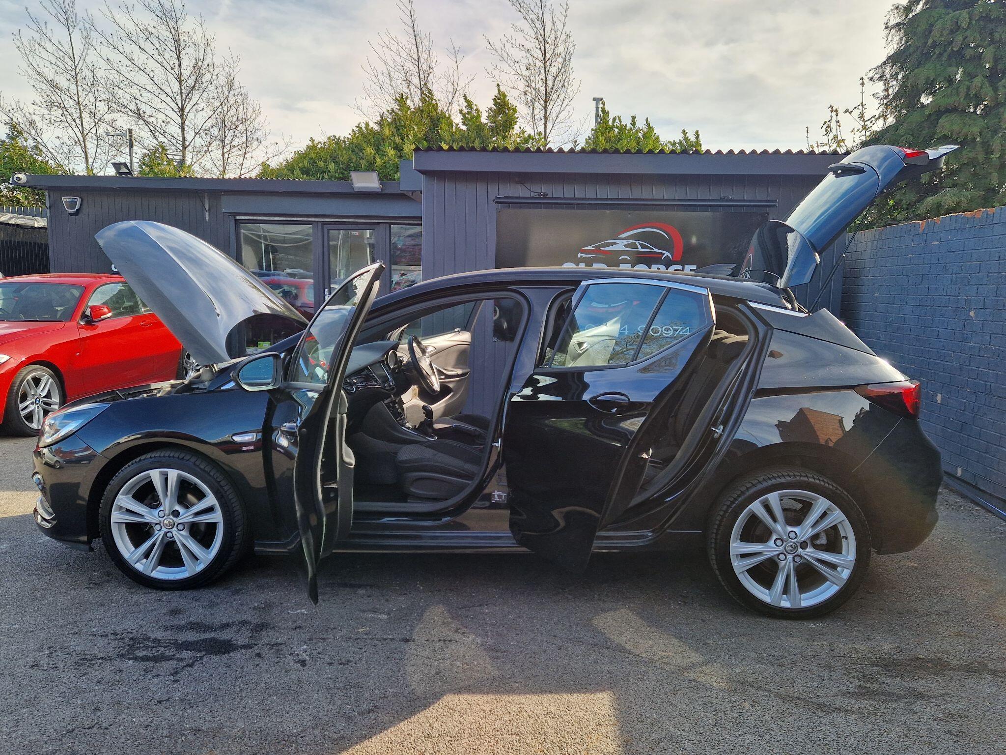 Vauxhall Astra - Image 15