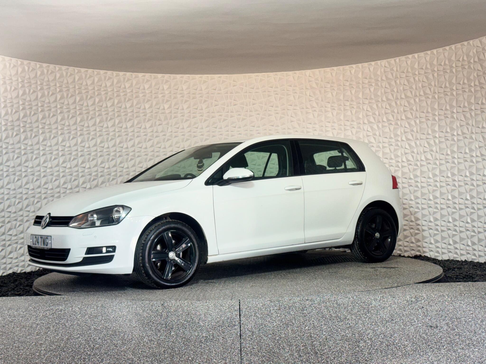 Volkswagen Golf - Image 15