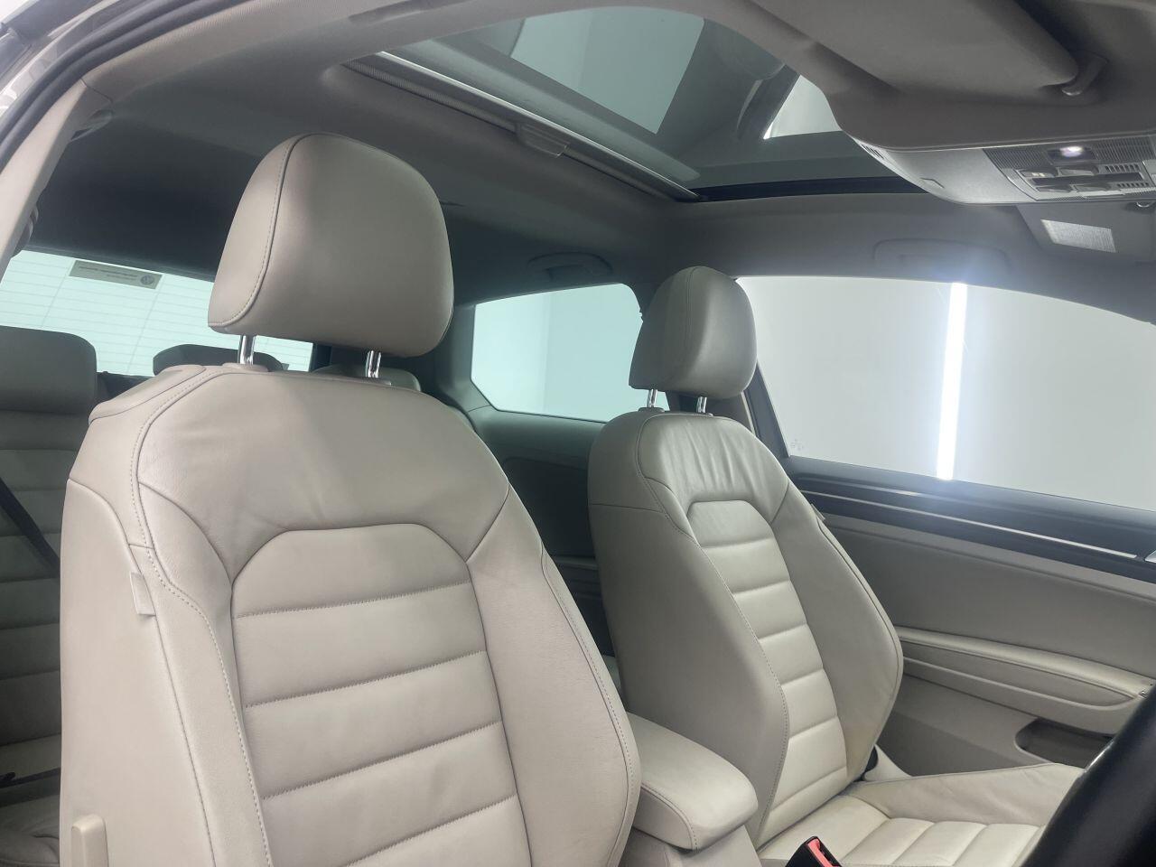 Volkswagen Golf - Image 2