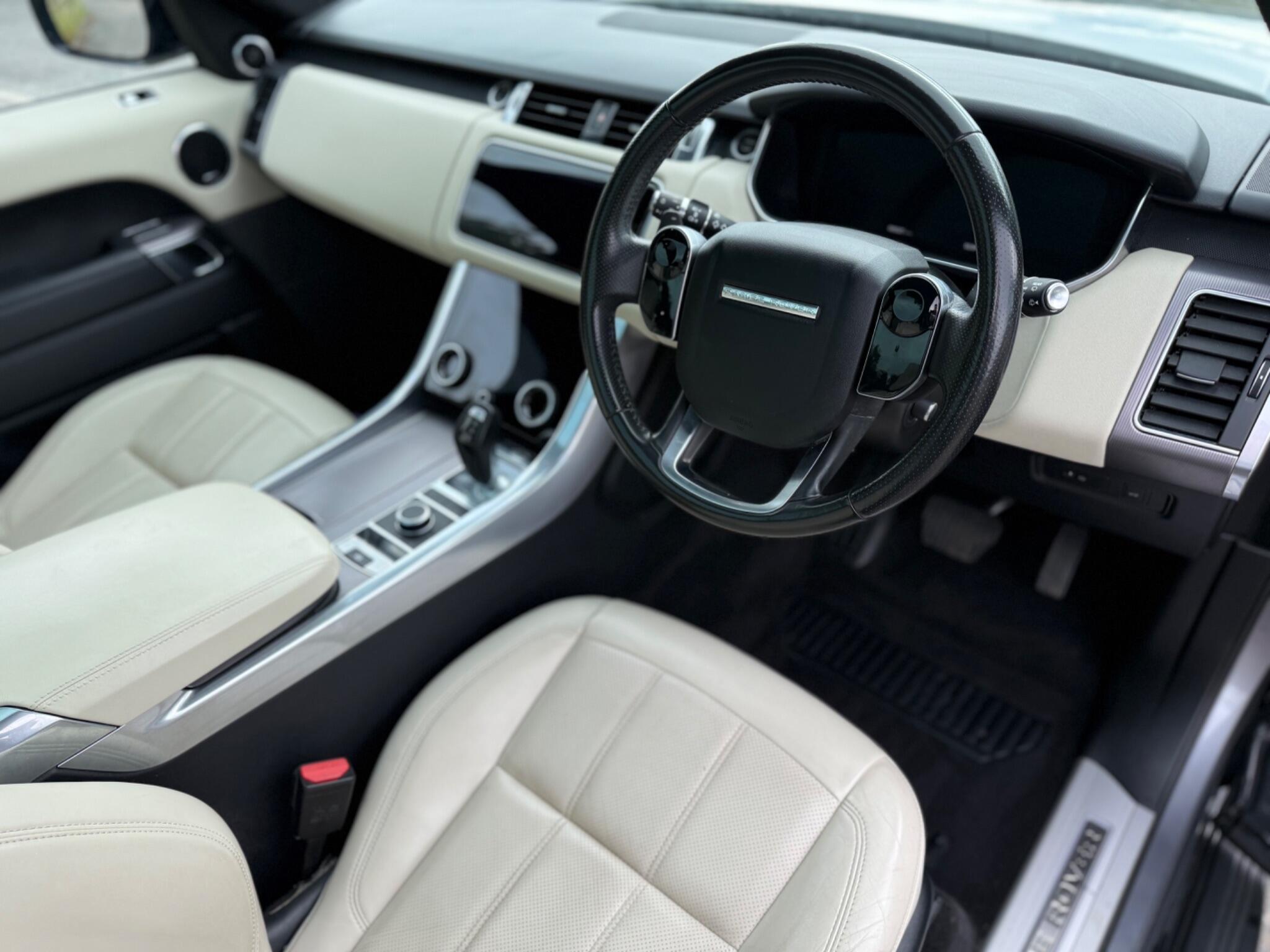 Land Rover RANGE ROVER SPORT - Image 9