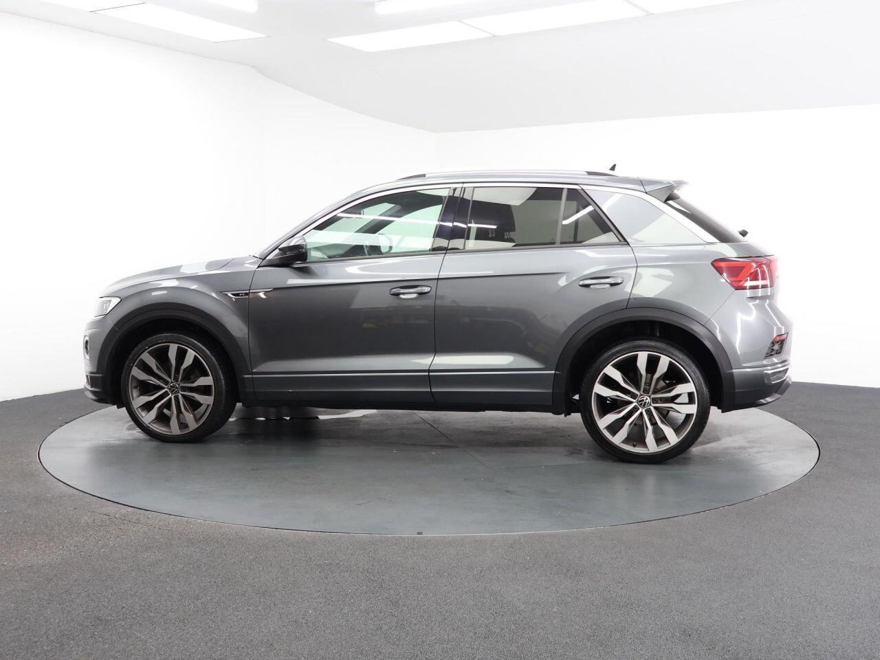 Volkswagen T-Roc - Image 9