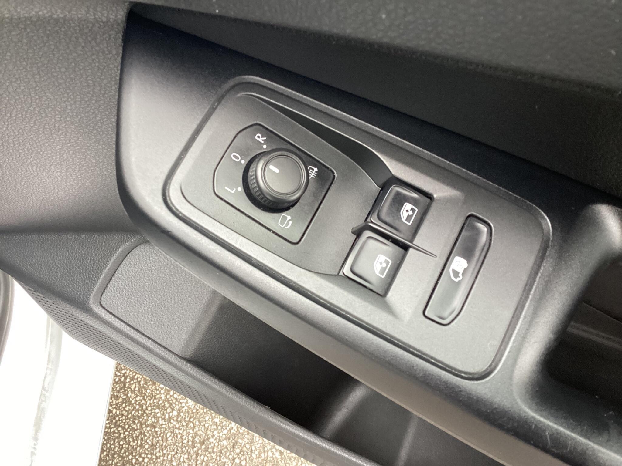 Volkswagen Caddy - Image 18