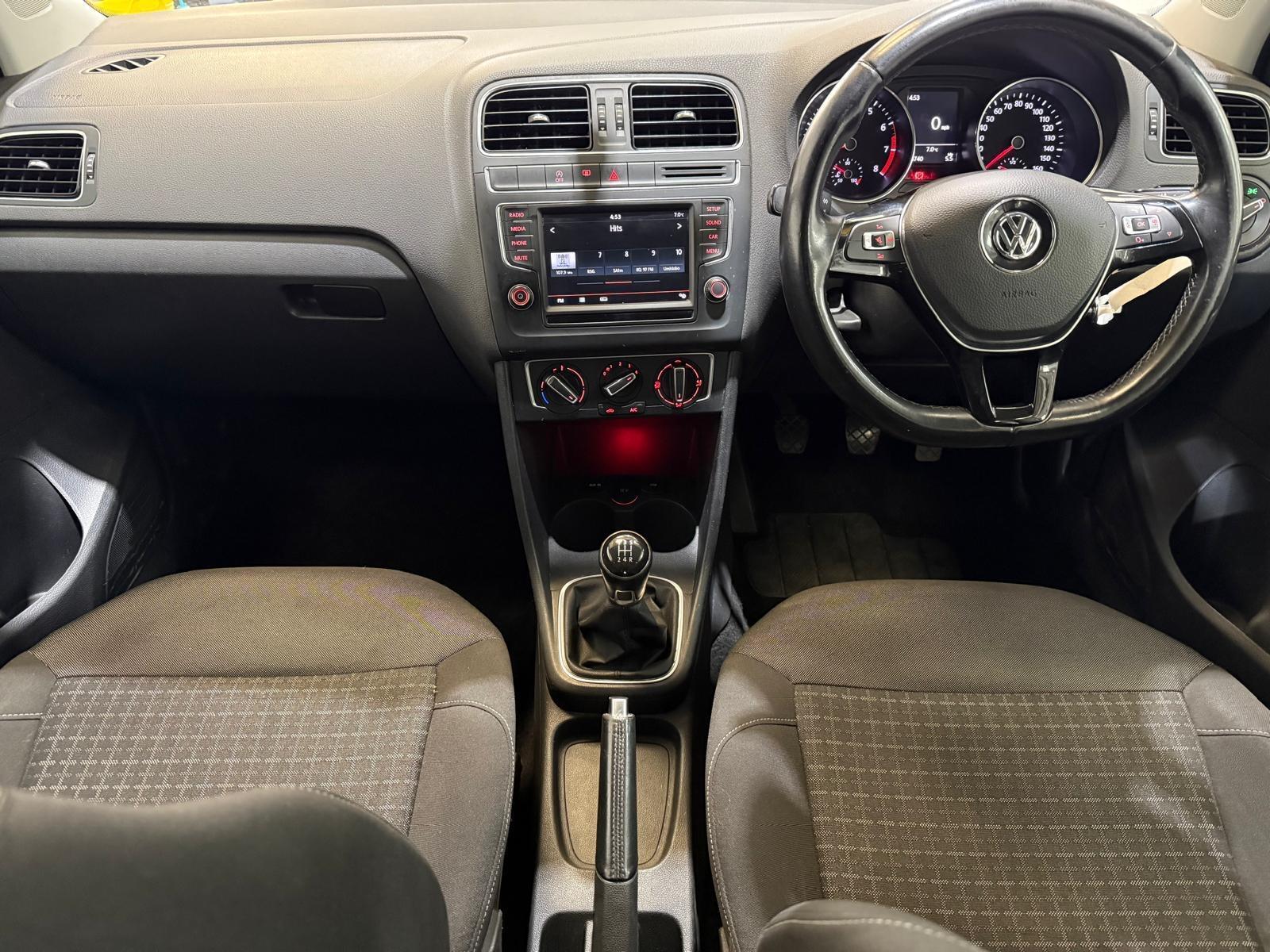 Volkswagen Polo - Image 14