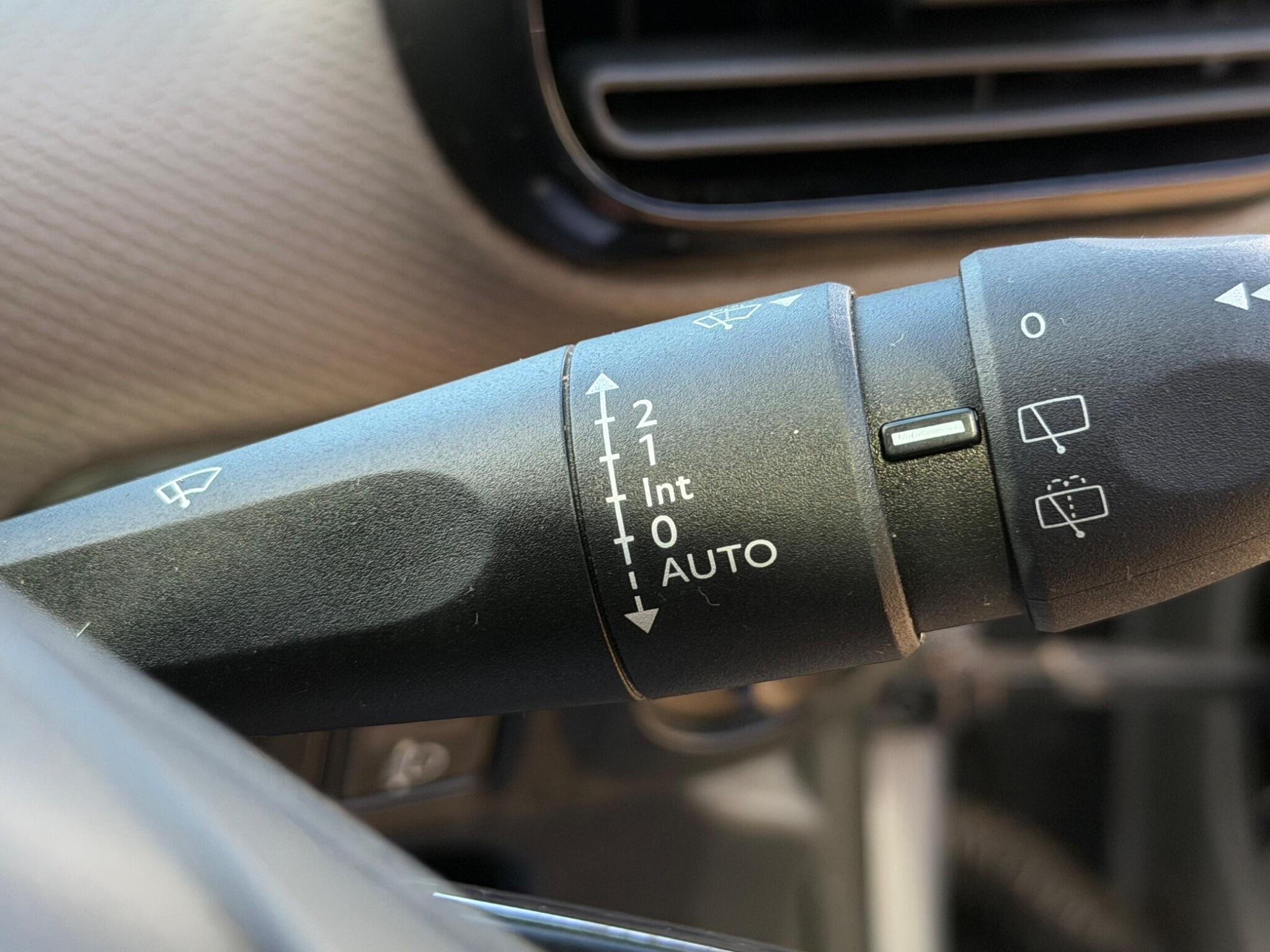 Citroen C4 Cactus - Image 26