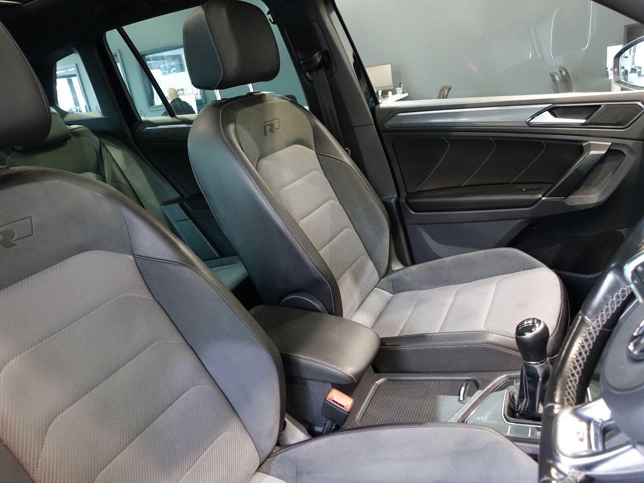 Volkswagen Tiguan - Image 15