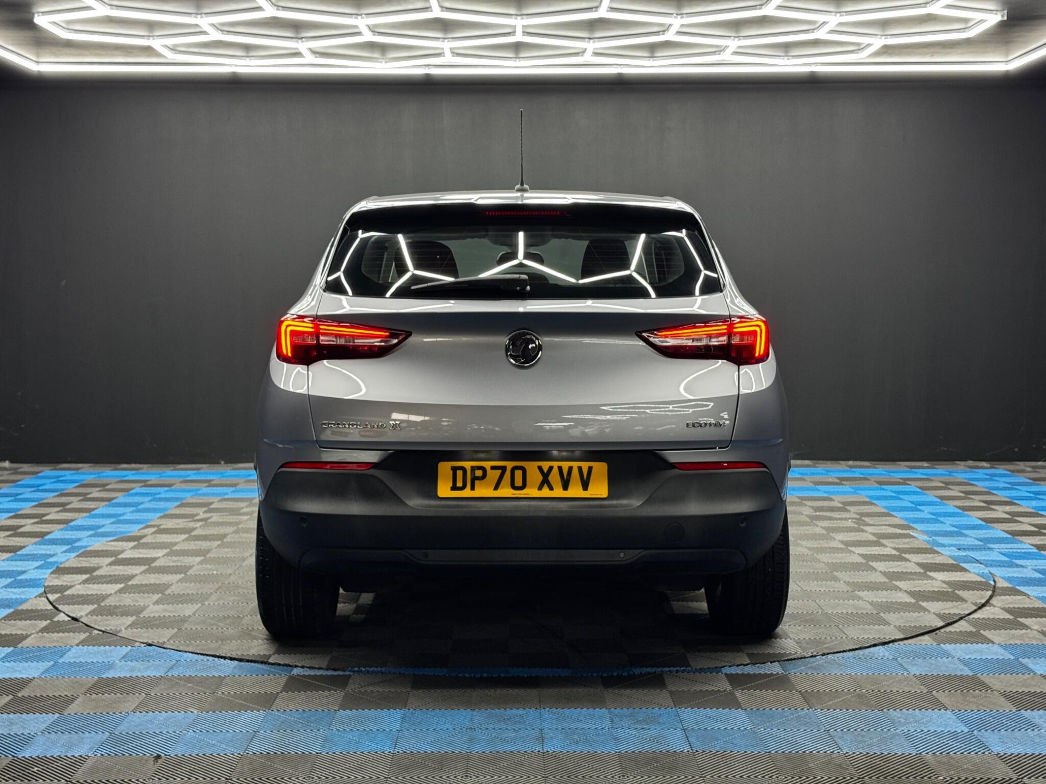 Vauxhall Grandland X - Image 6