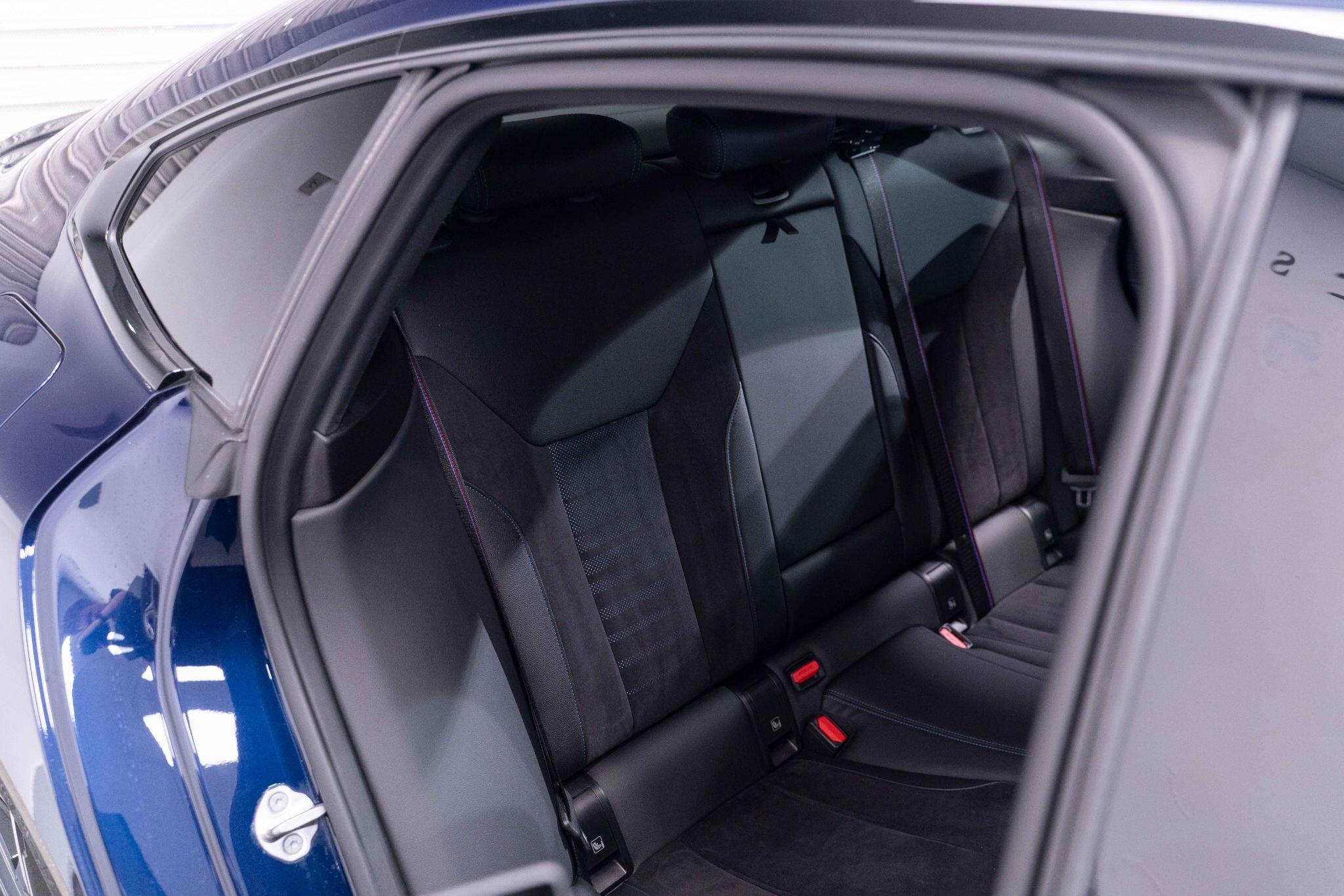 BMW I4 - Image 11