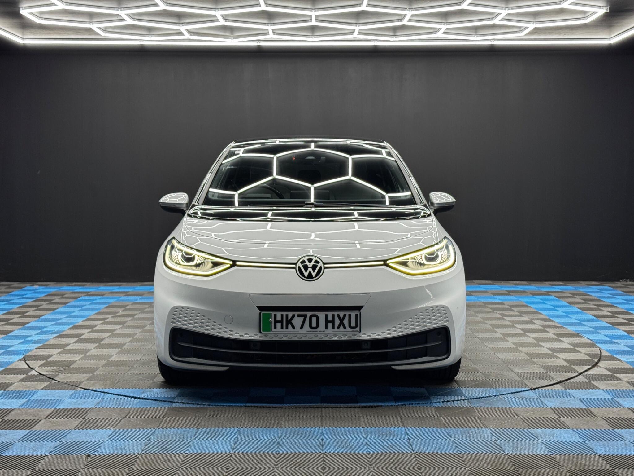 Volkswagen ID.3 - Image 2