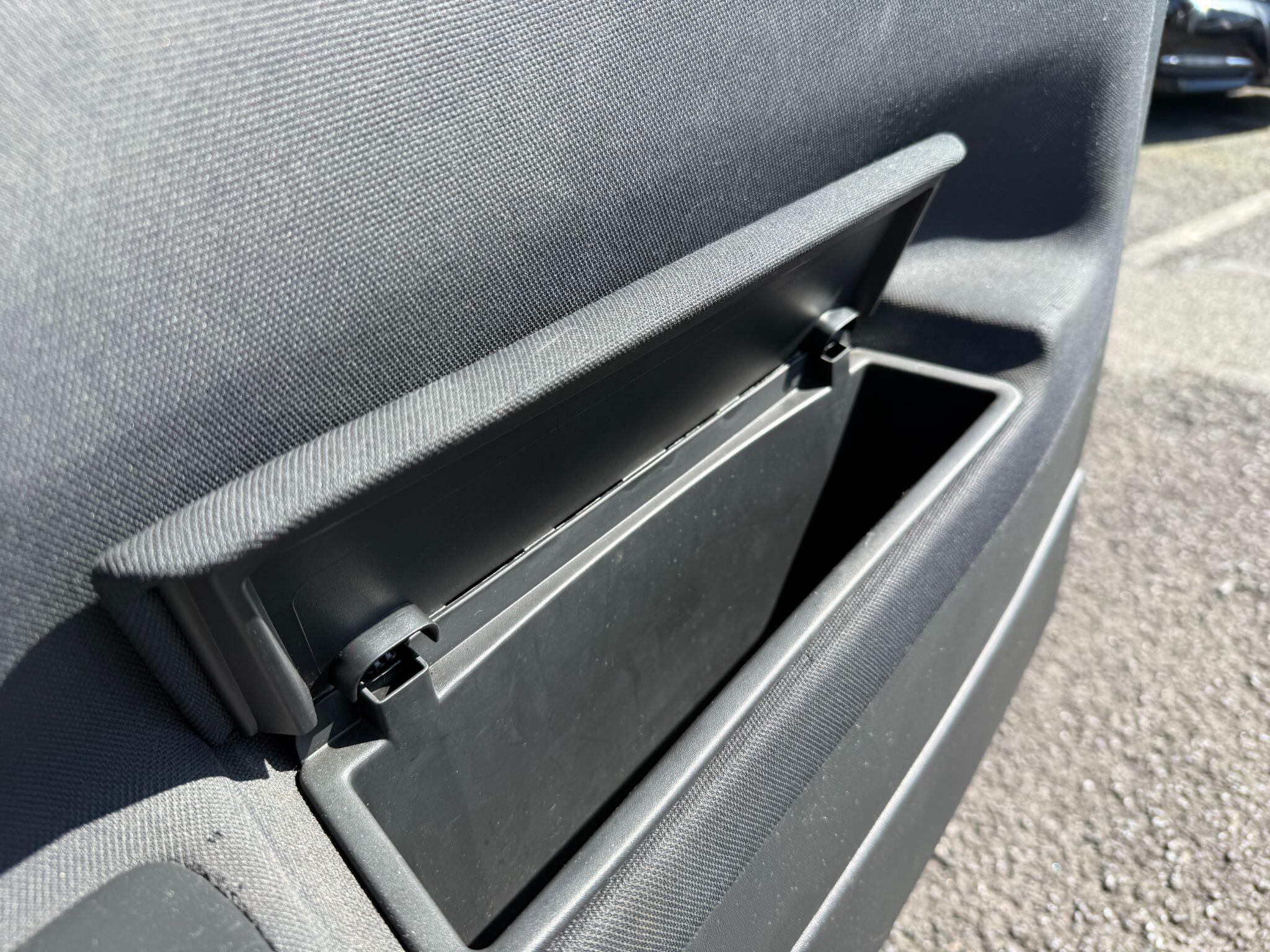 Renault Megane - Image 52