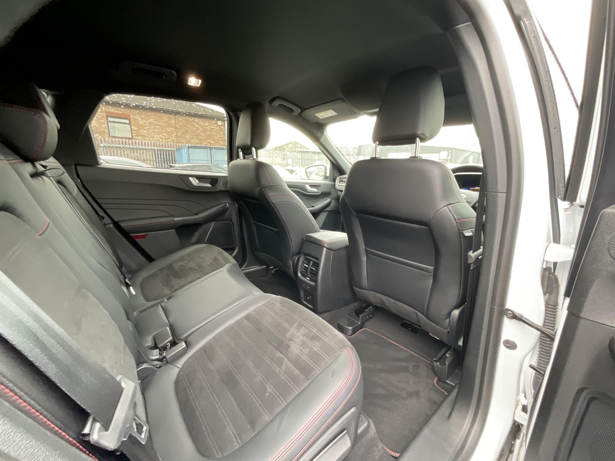 Ford Kuga - Image 10