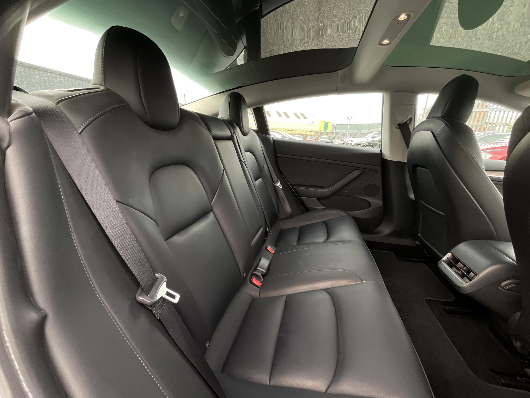 Tesla Model 3 - Image 11