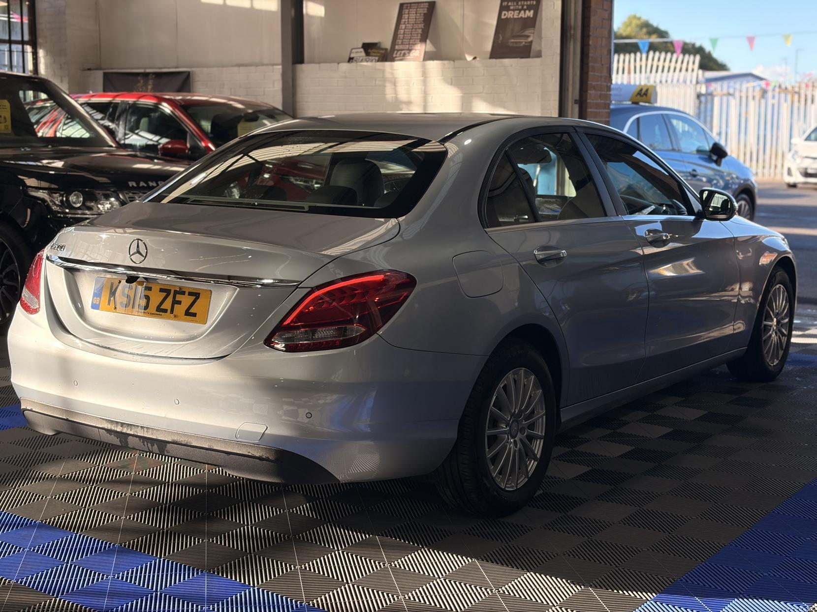 Mercedes C Class - Image 10