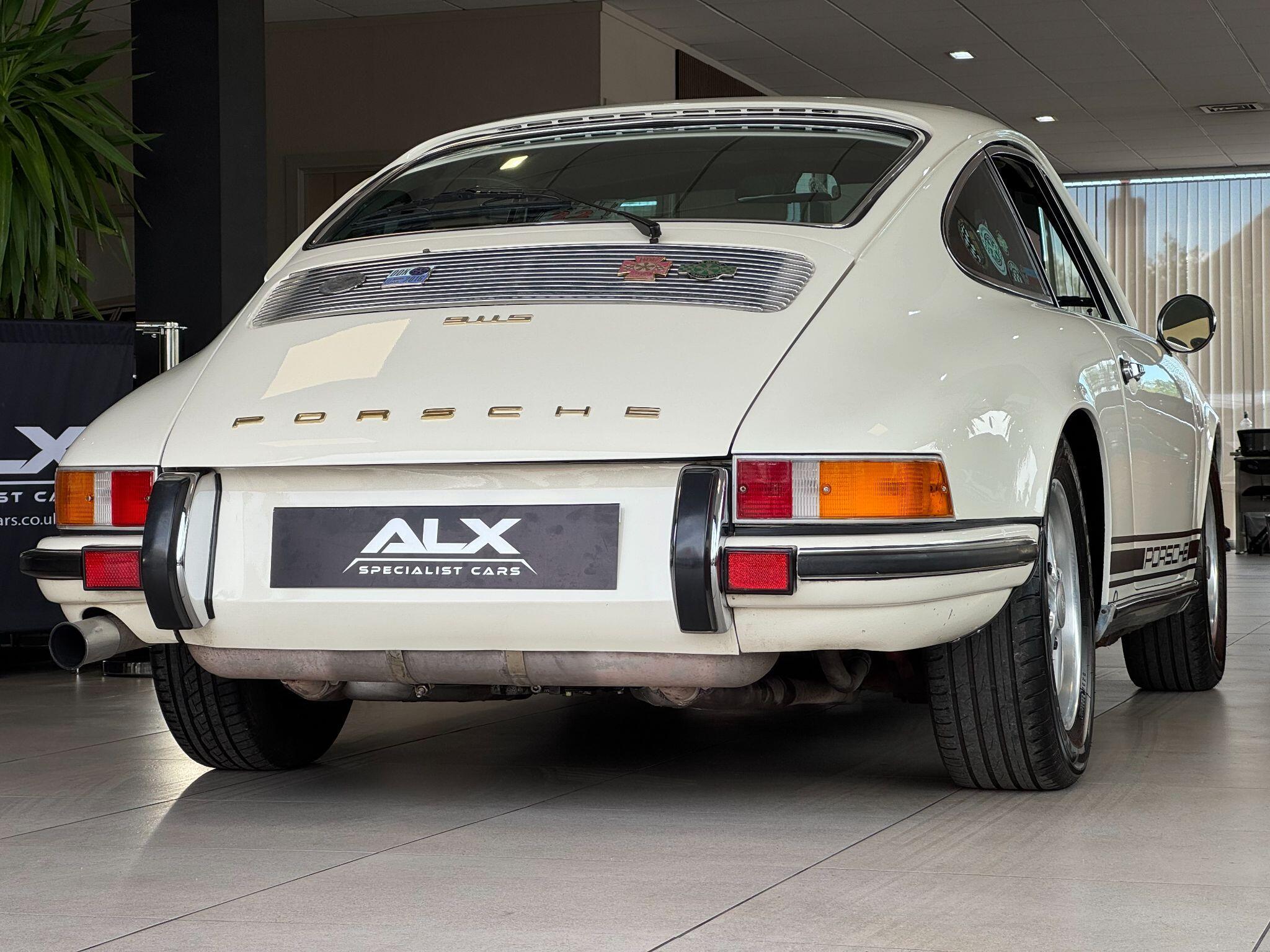 Porsche 911 - Image 20