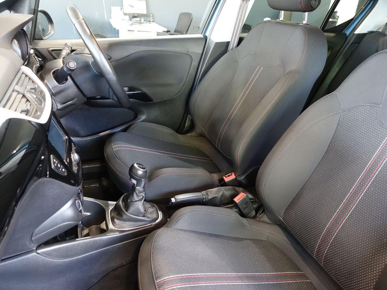 Vauxhall Corsa - Image 11