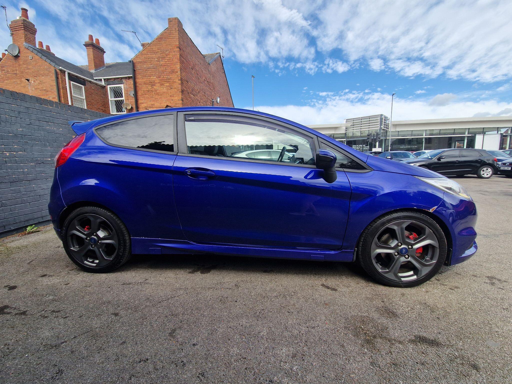 Ford Fiesta - Image 7