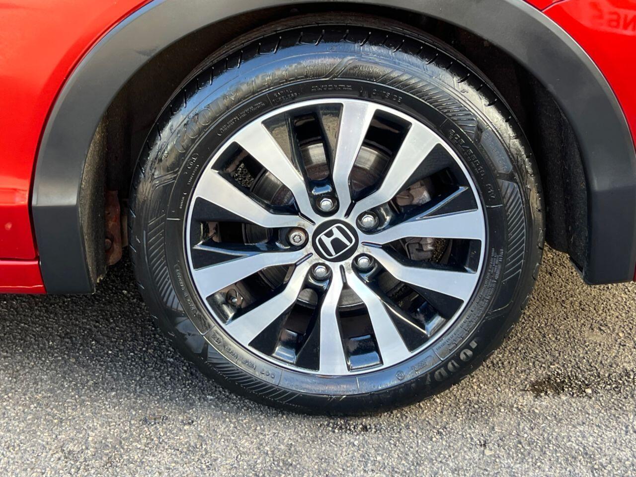 Honda Civic - Image 14