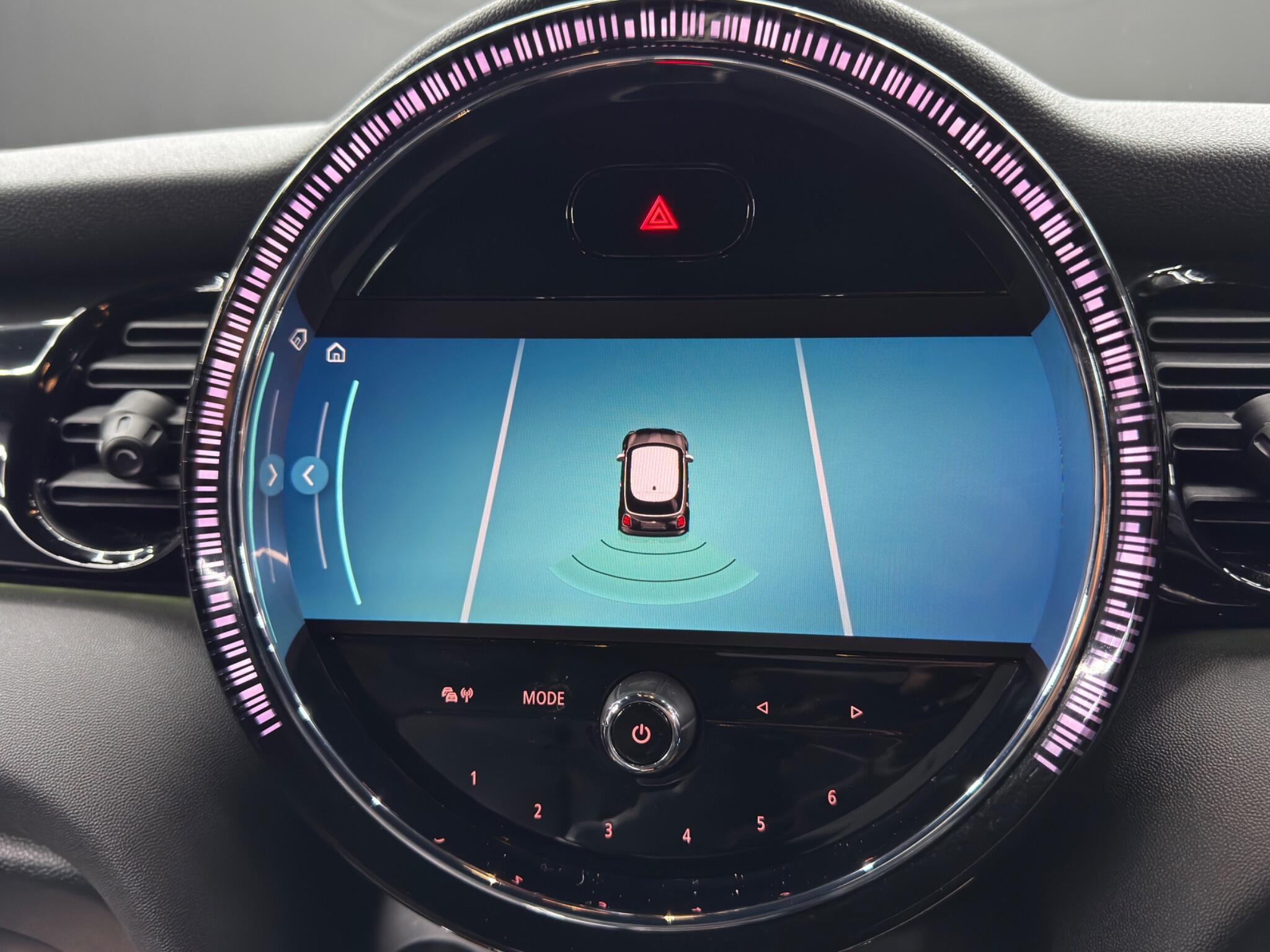 MINI Hatch - Image 36