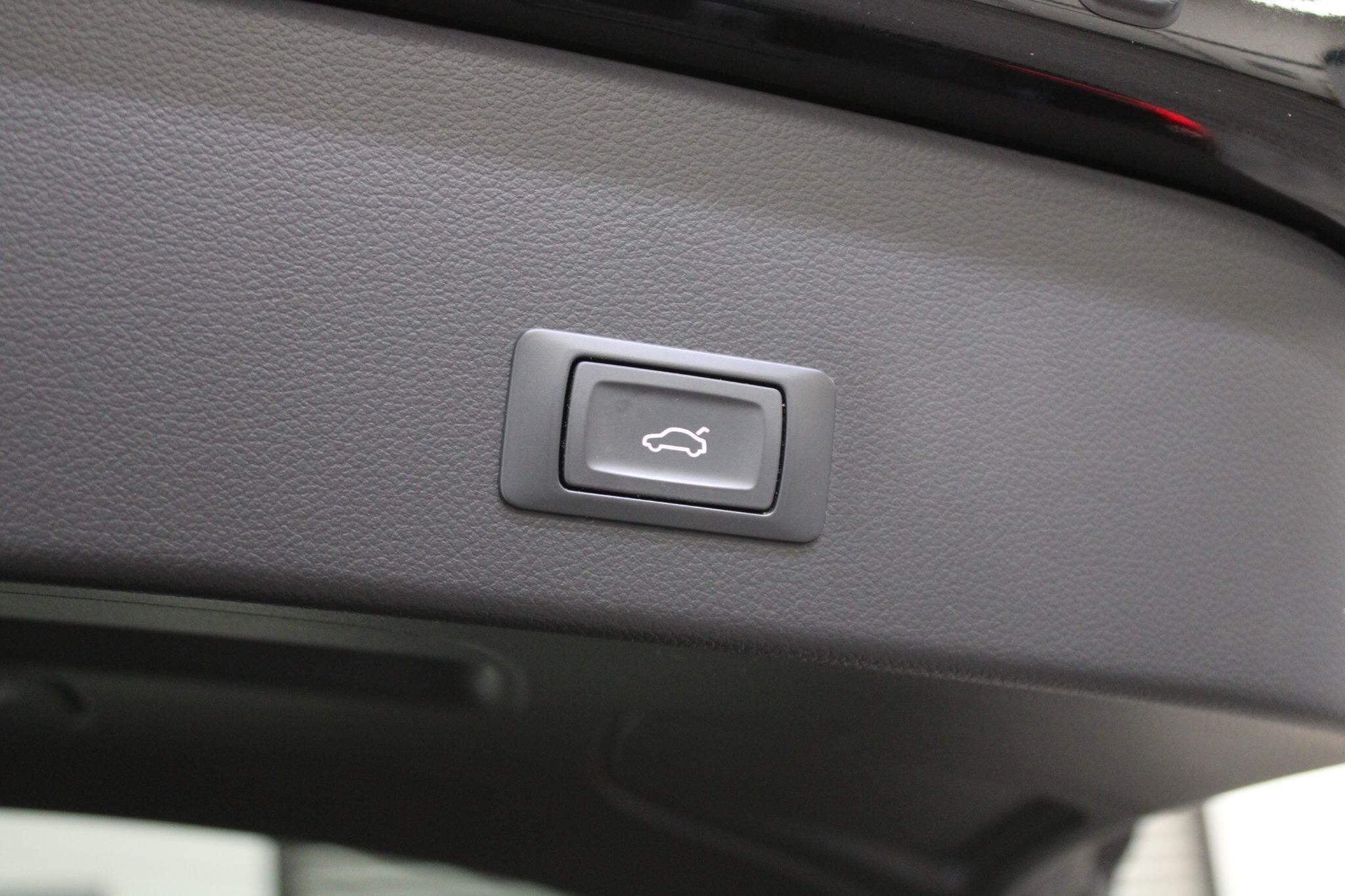 Audi A6 Avant - Image 17