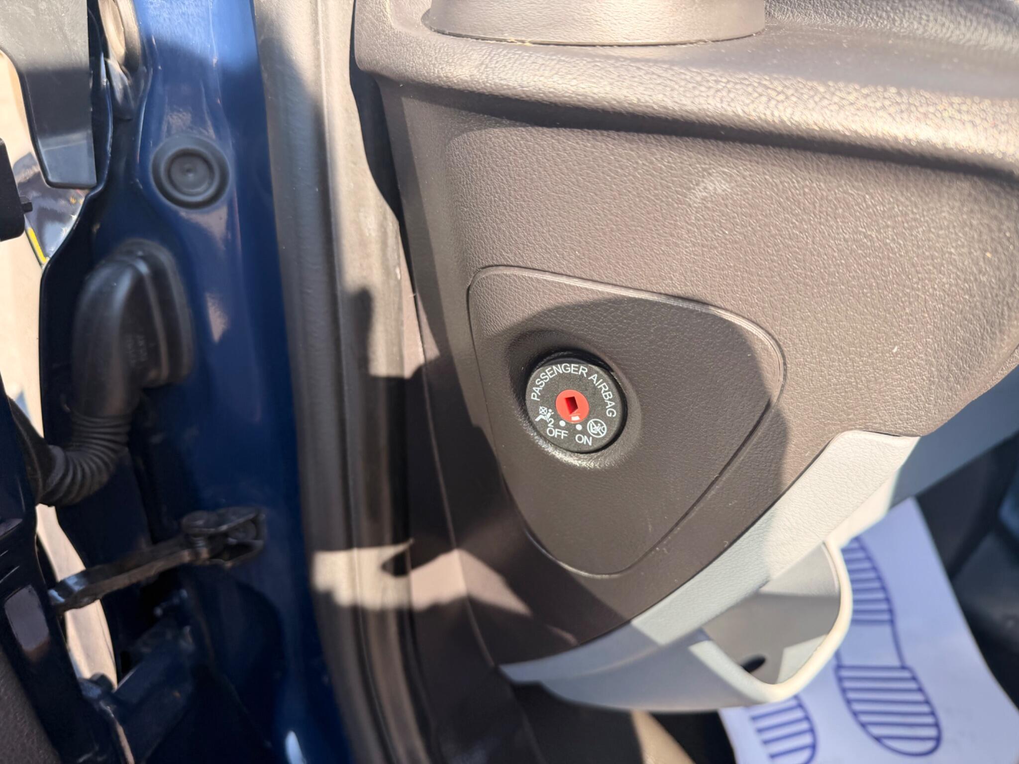 Ford Transit Custom - Image 19