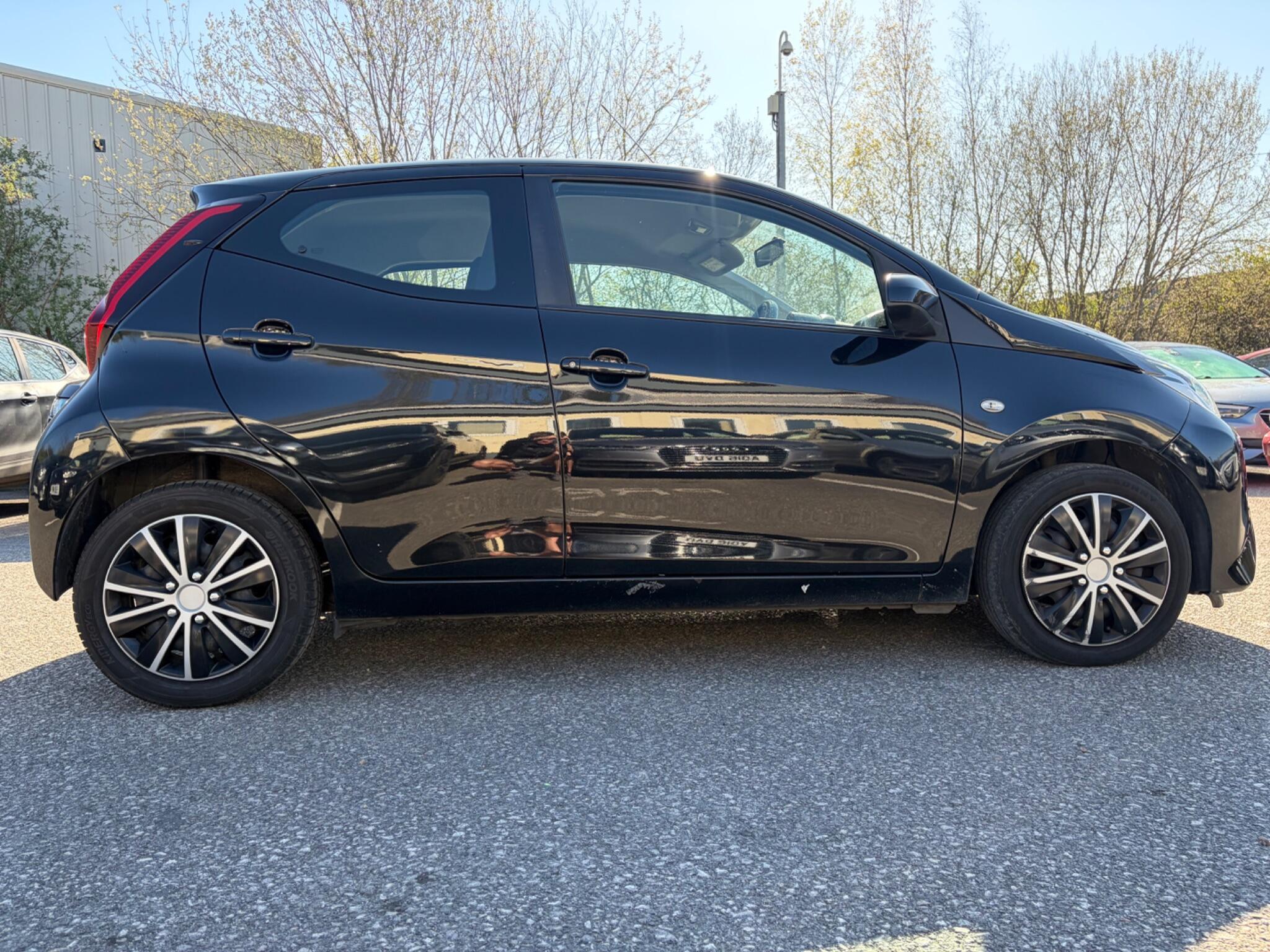 Toyota Aygo - Image 13