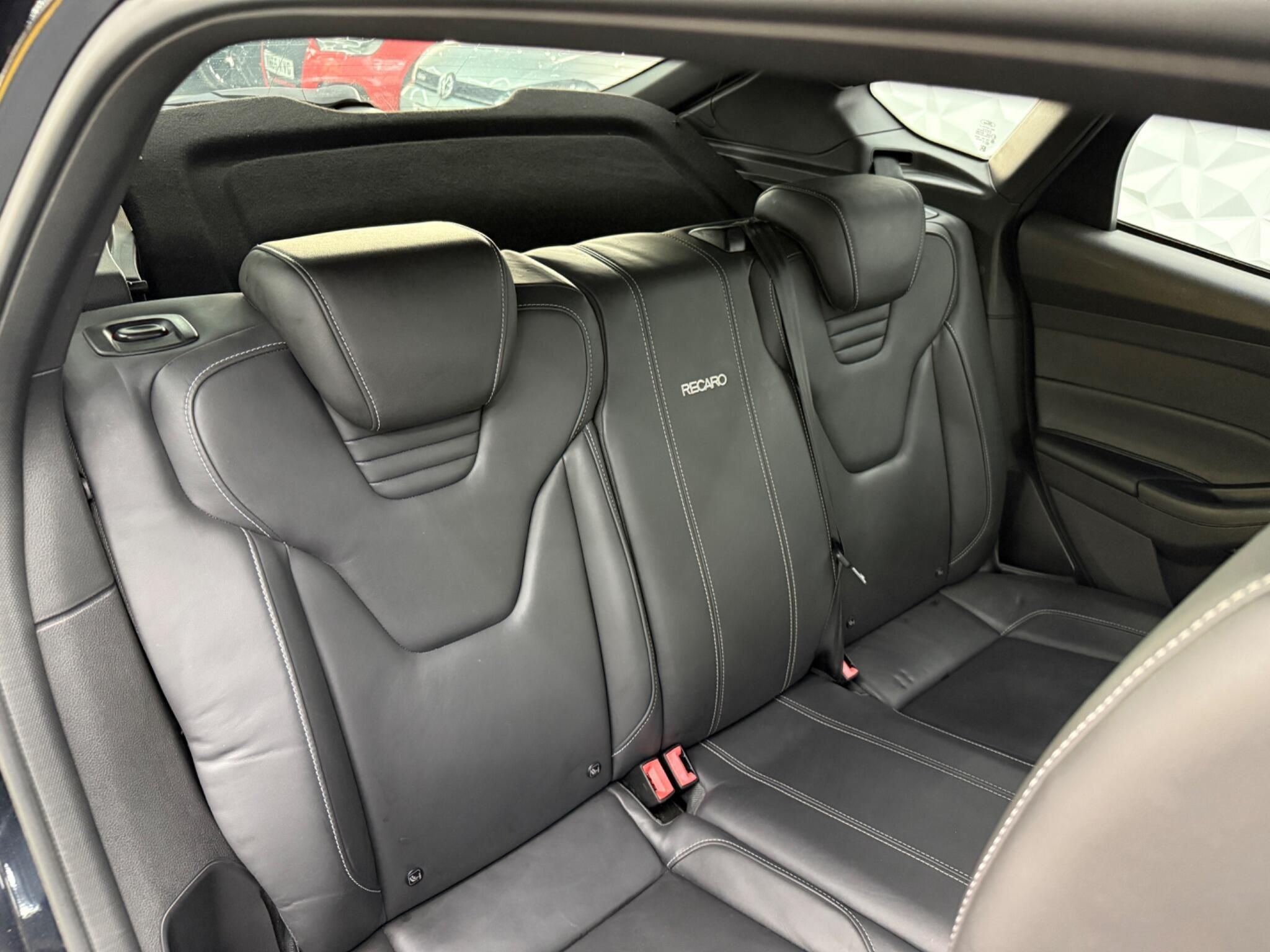 Ford Focus - Image 27