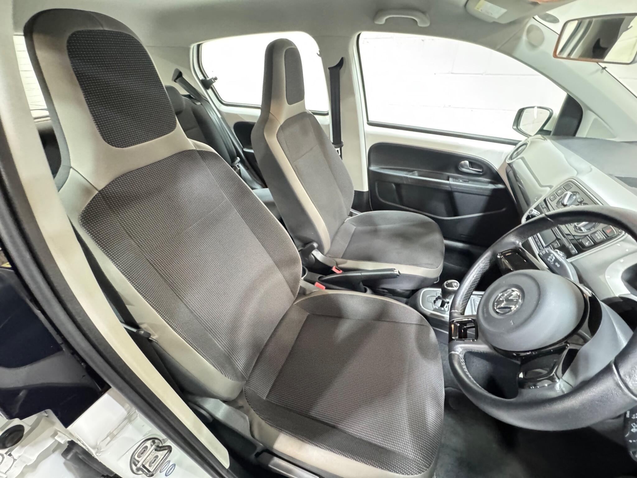 Volkswagen up! - Image 7