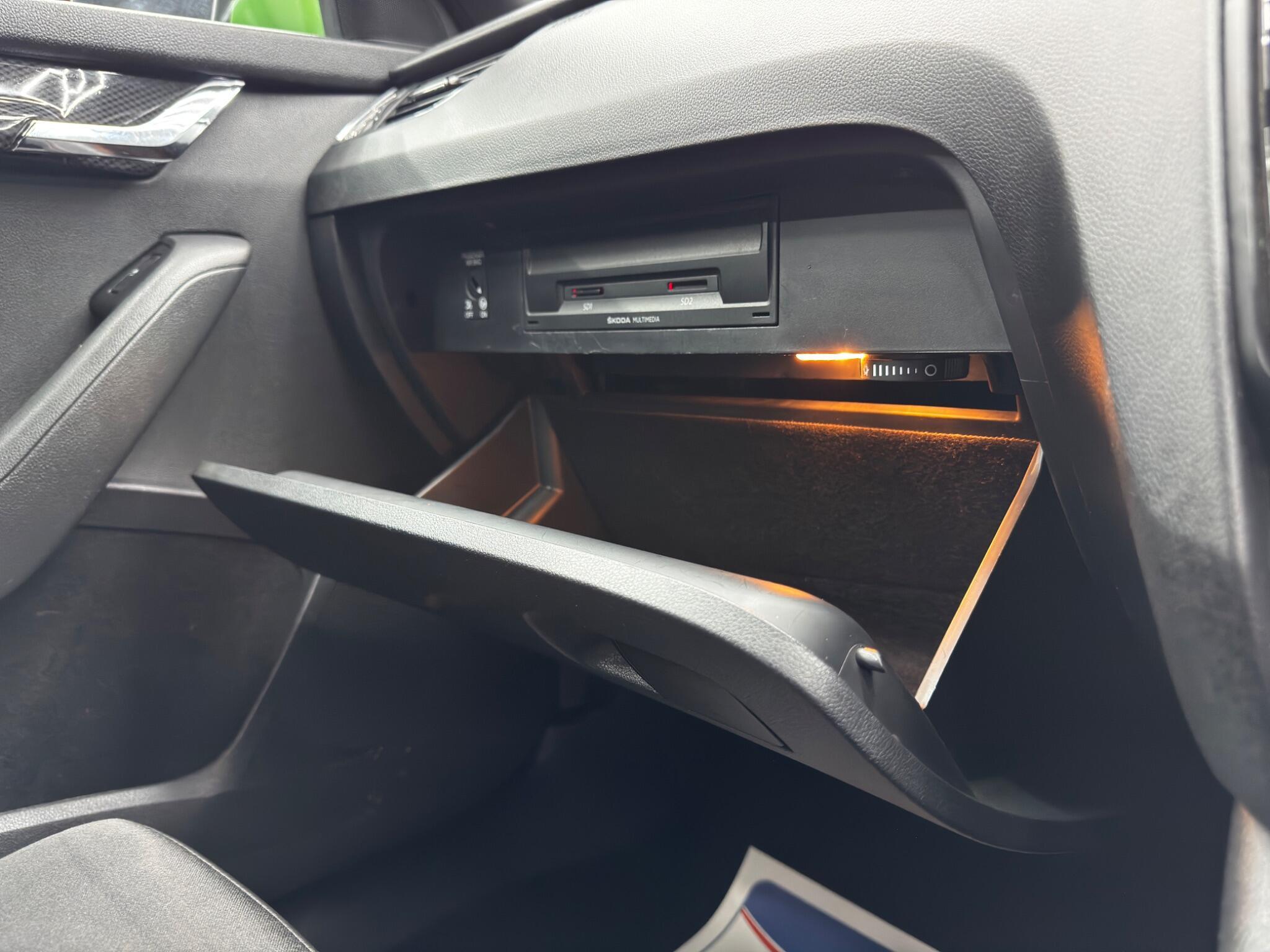 Skoda Octavia - Image 38