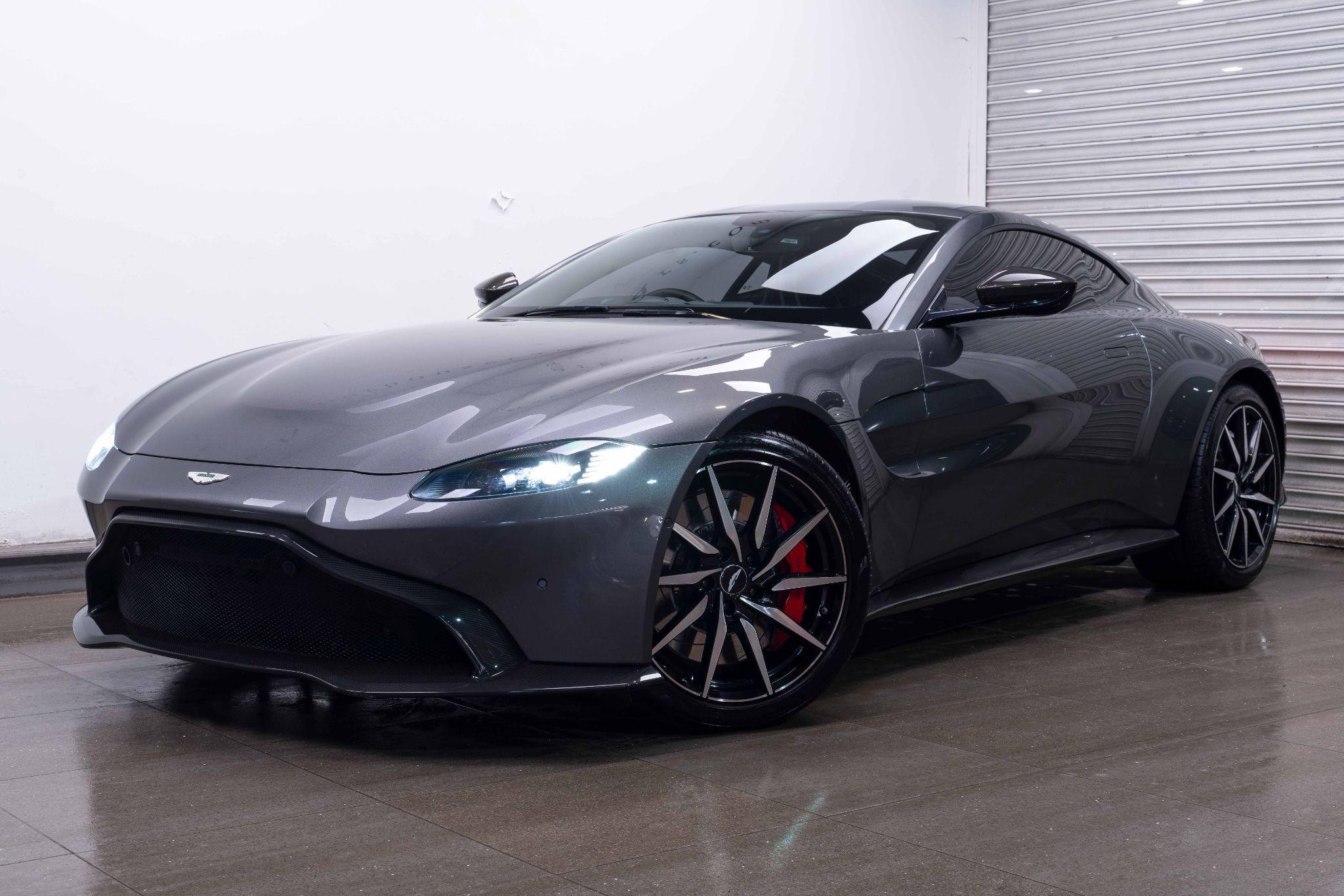 Aston Martin Vantage