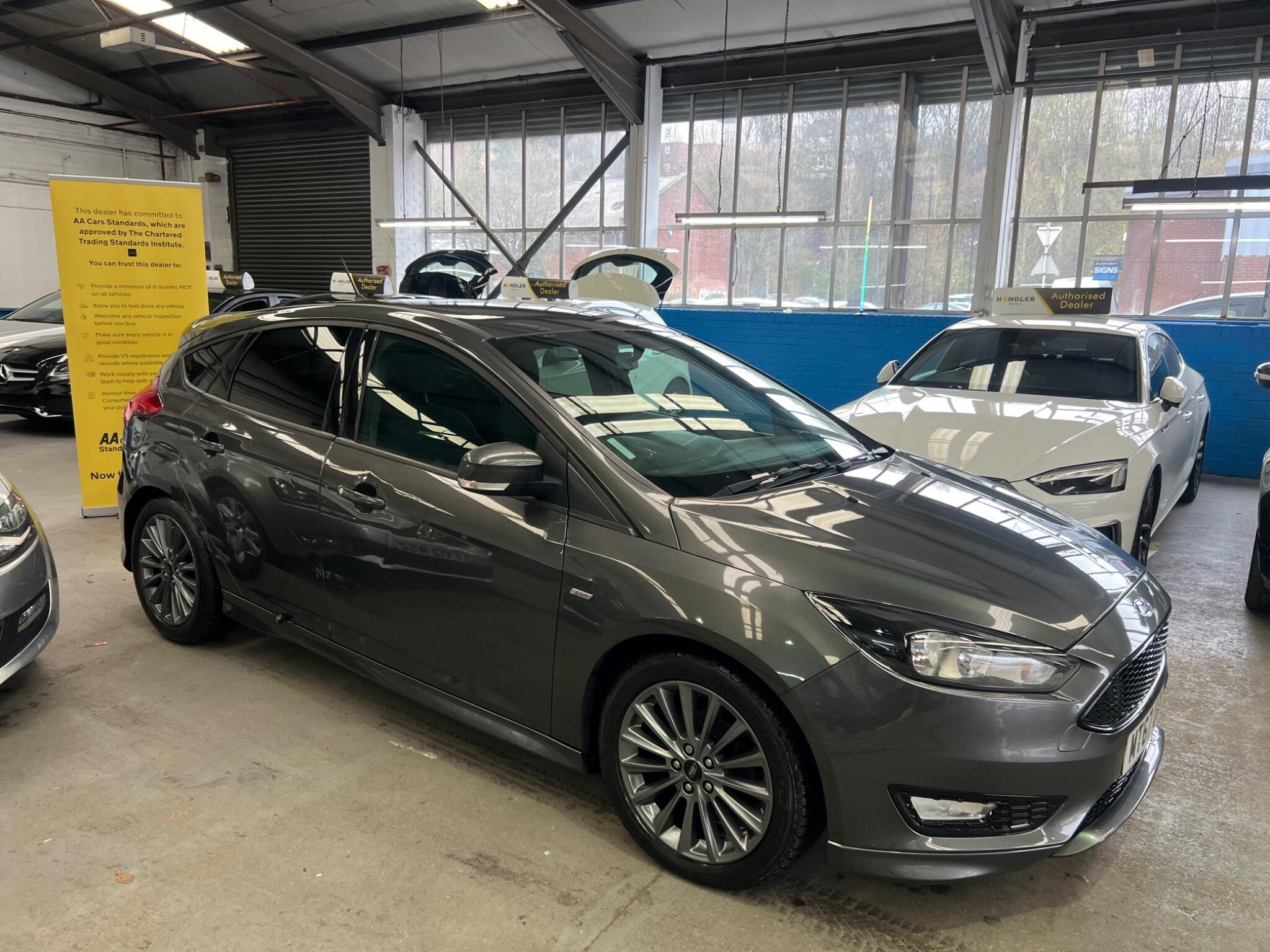 Ford Focus - Image 6