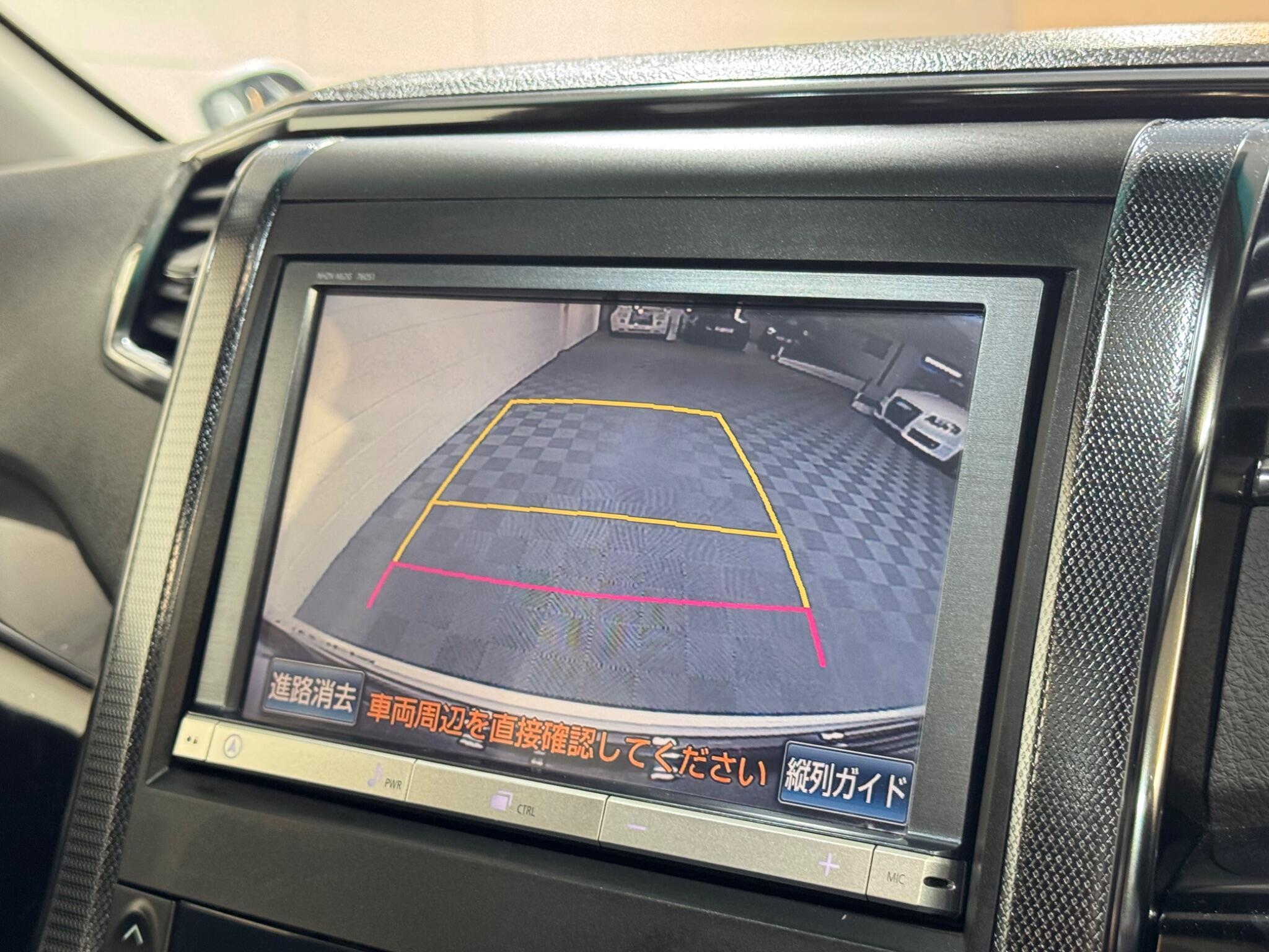 Toyota Vellfire - Image 17