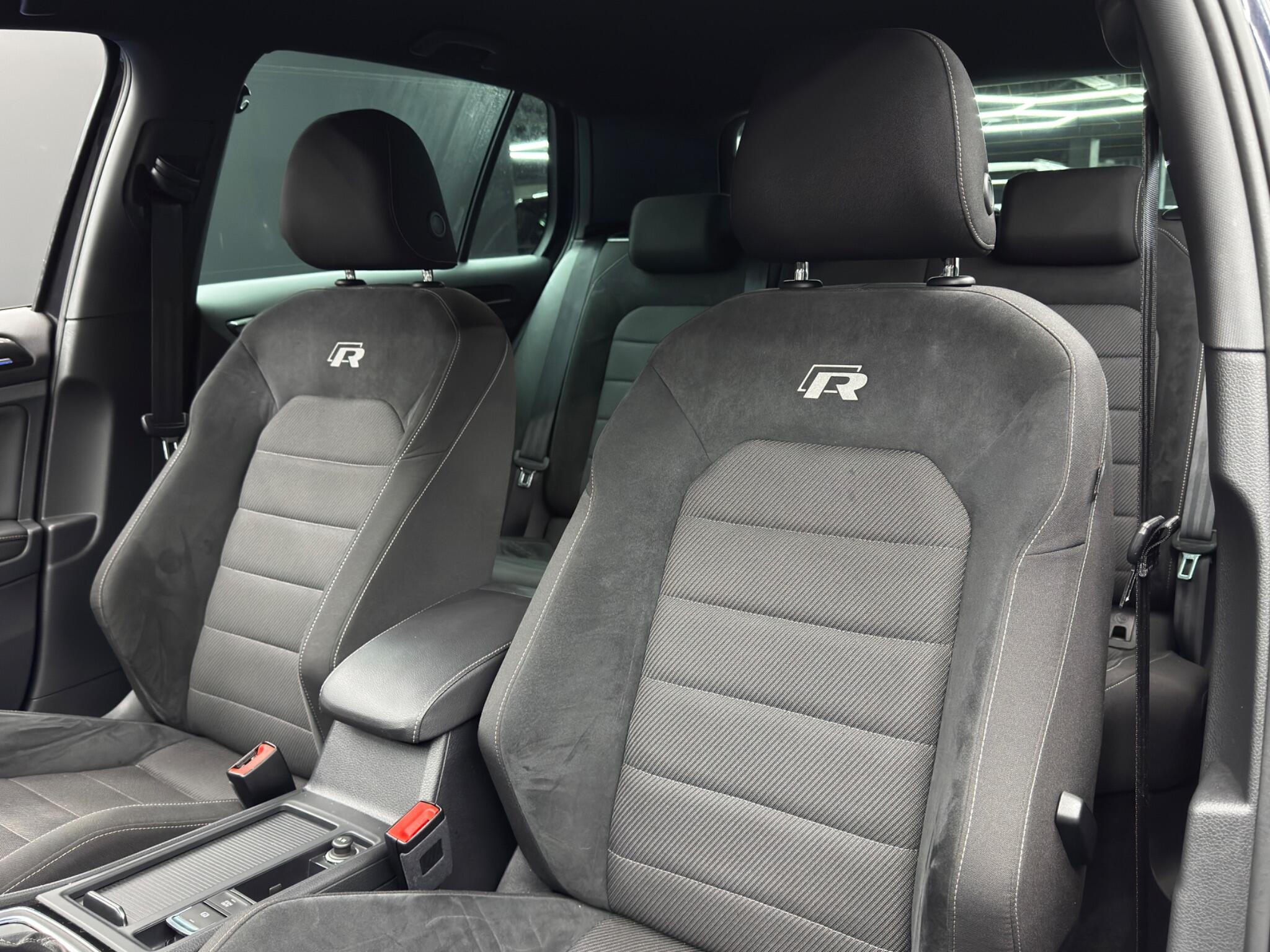 Volkswagen Golf - Image 14