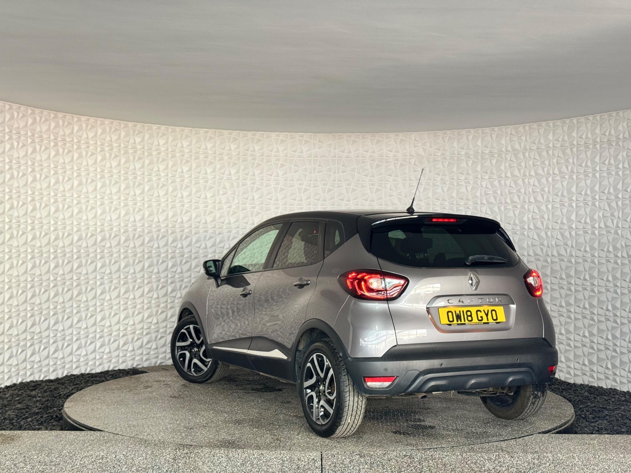 Renault Captur - Image 3