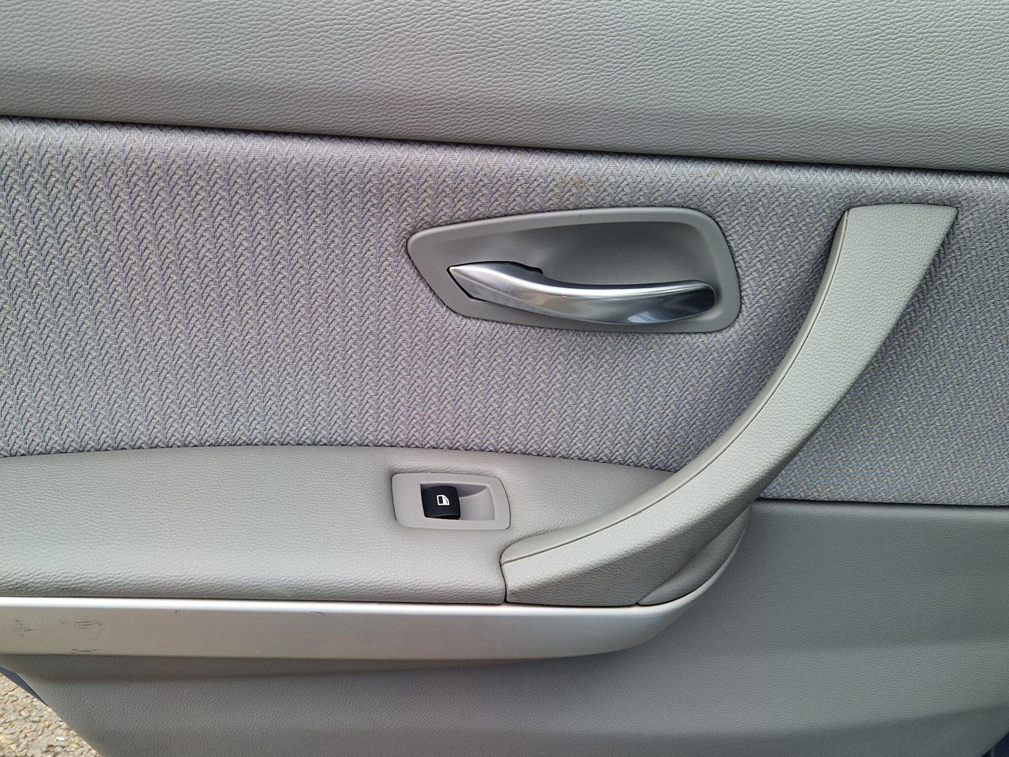 BMW 3 Series - Image 29