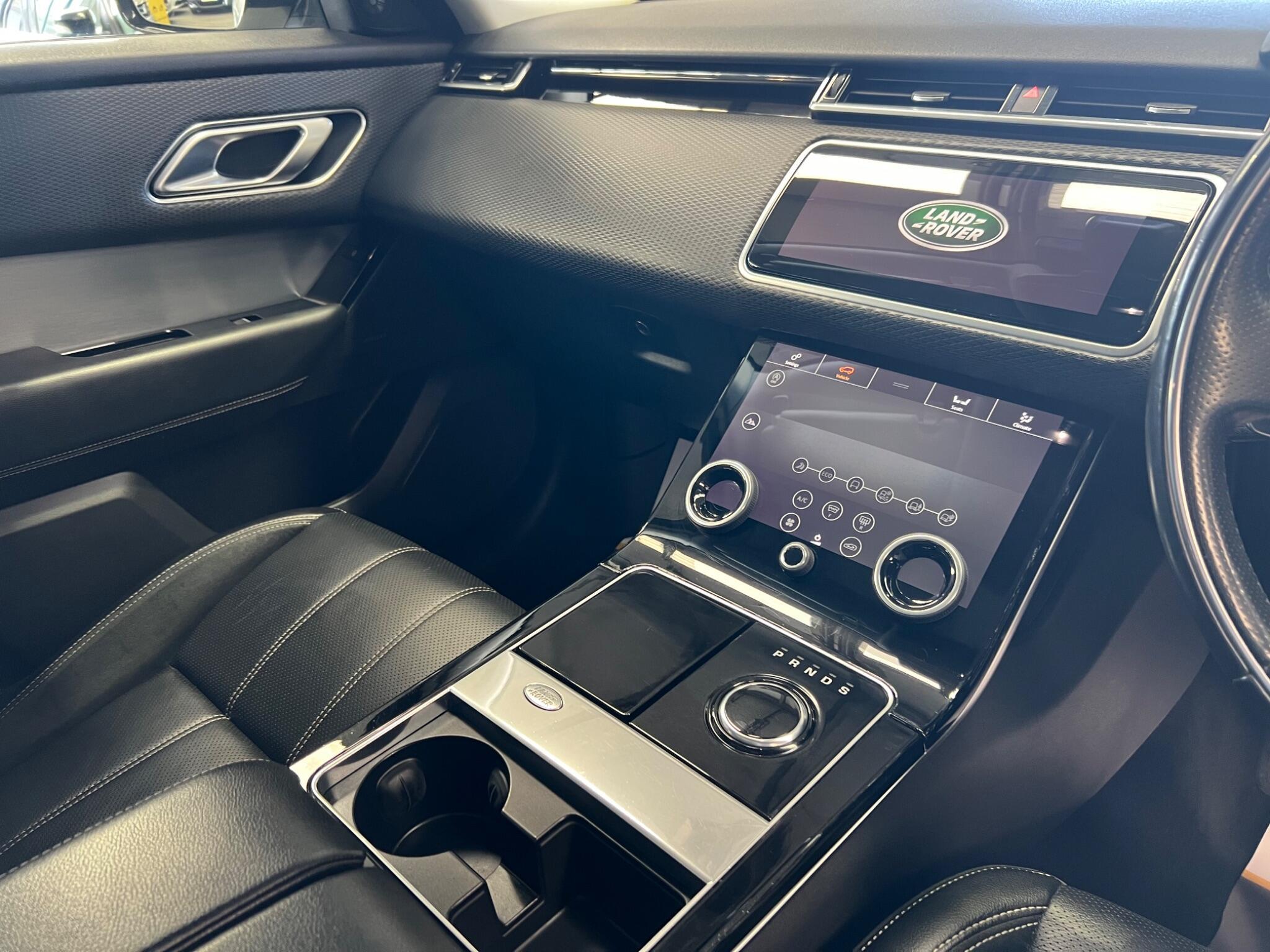Land Rover Range Rover Velar - Image 15