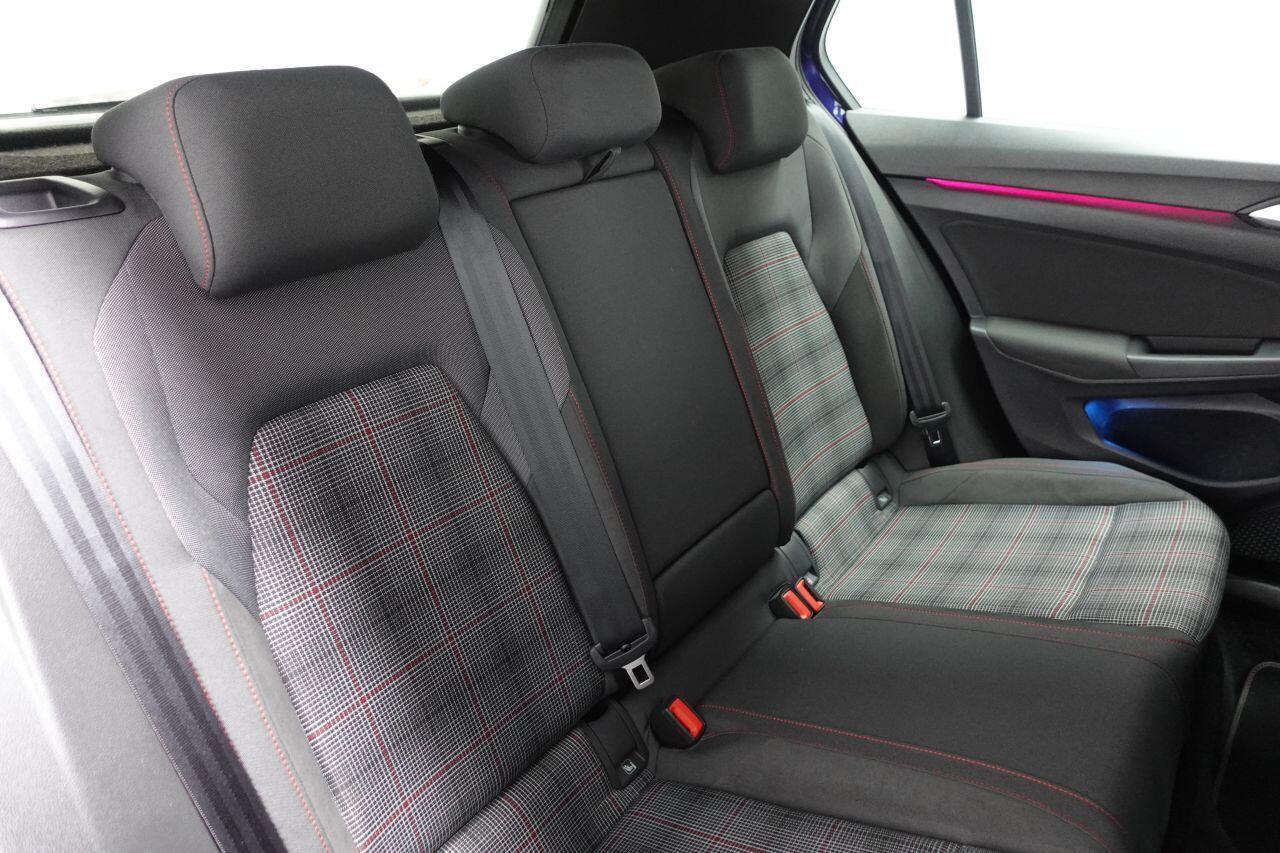 Volkswagen Golf - Image 20