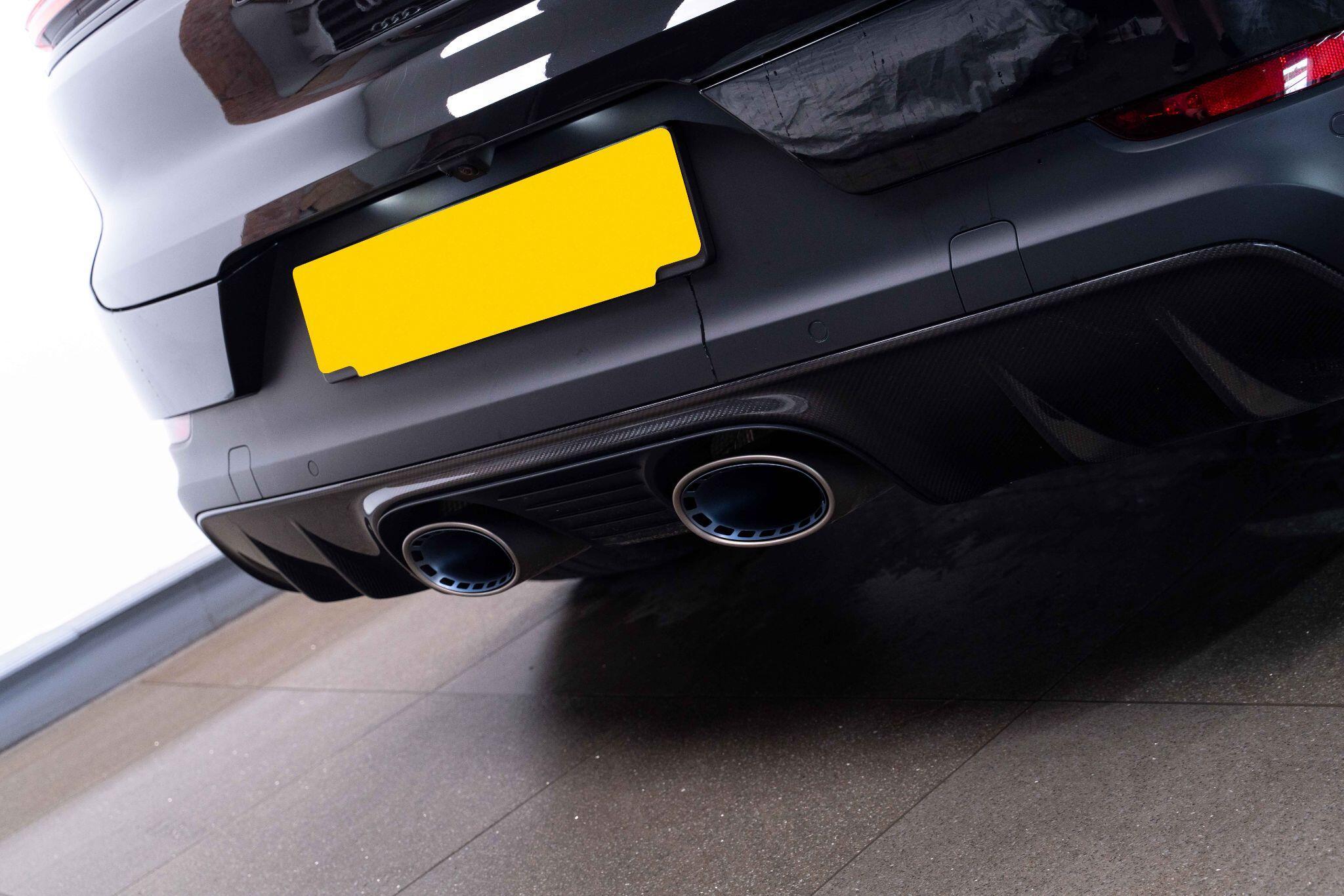 Porsche Cayenne - Image 6