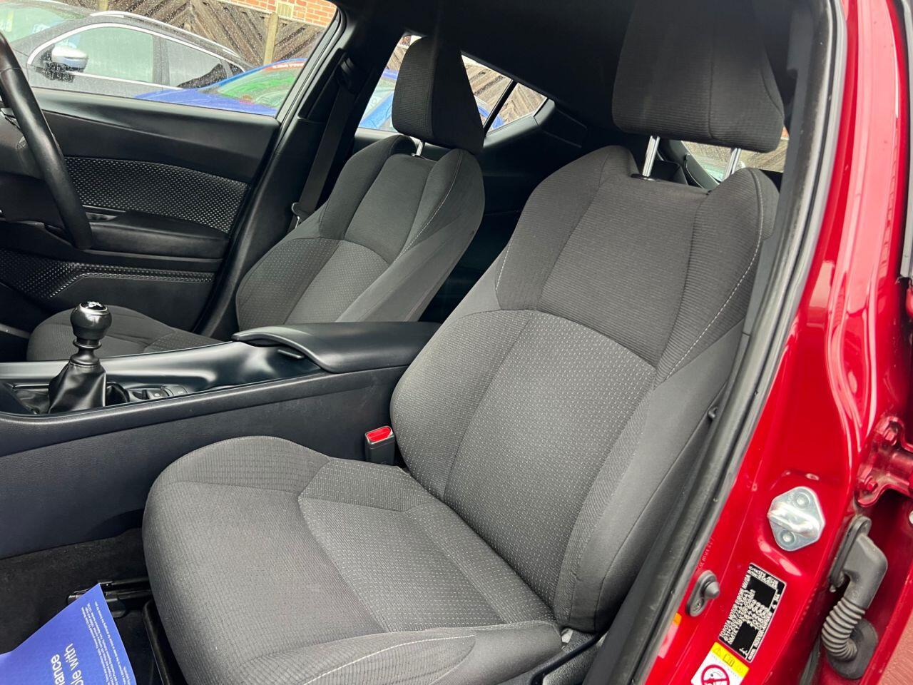 Toyota C-Hr - Image 14