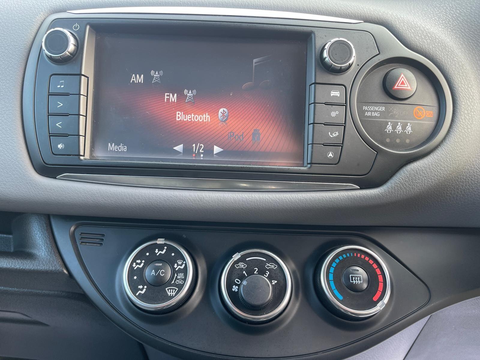 Toyota Yaris - Image 37