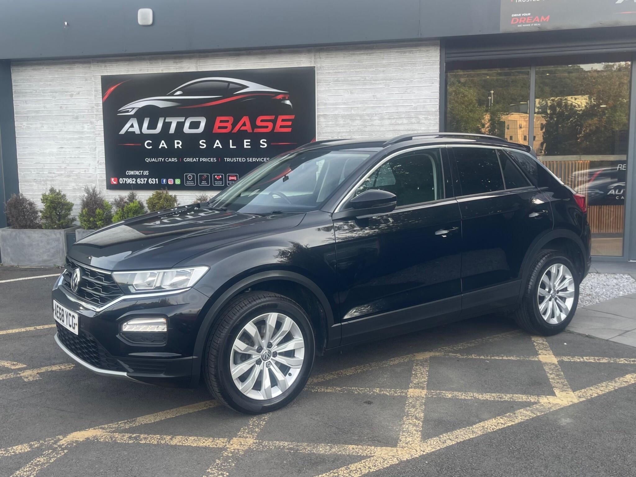 Volkswagen T-Roc - Image 18