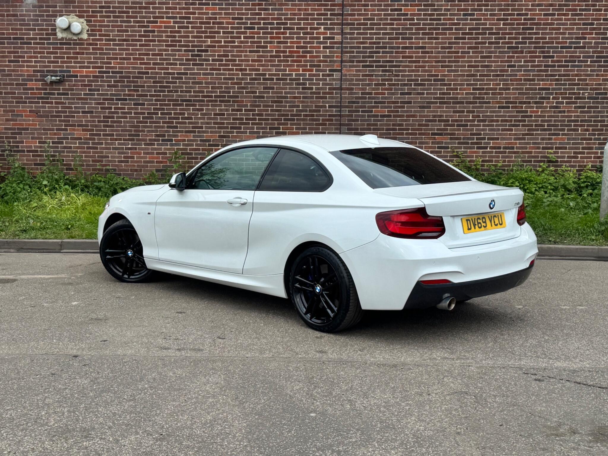 BMW 2 Series - Image 4