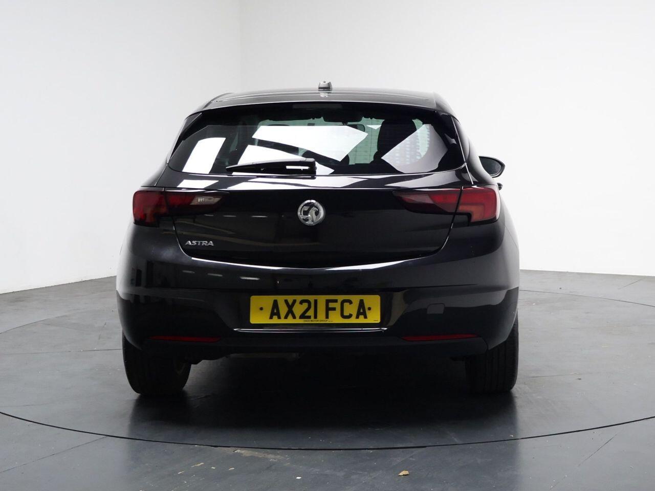 Vauxhall Astra - Image 11