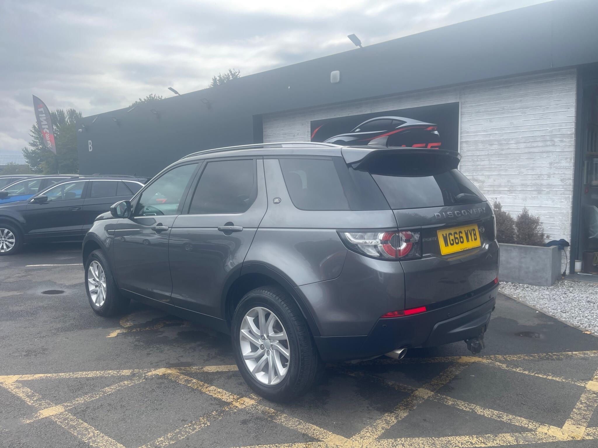 Land Rover DISCOVERY SPORT - Image 13